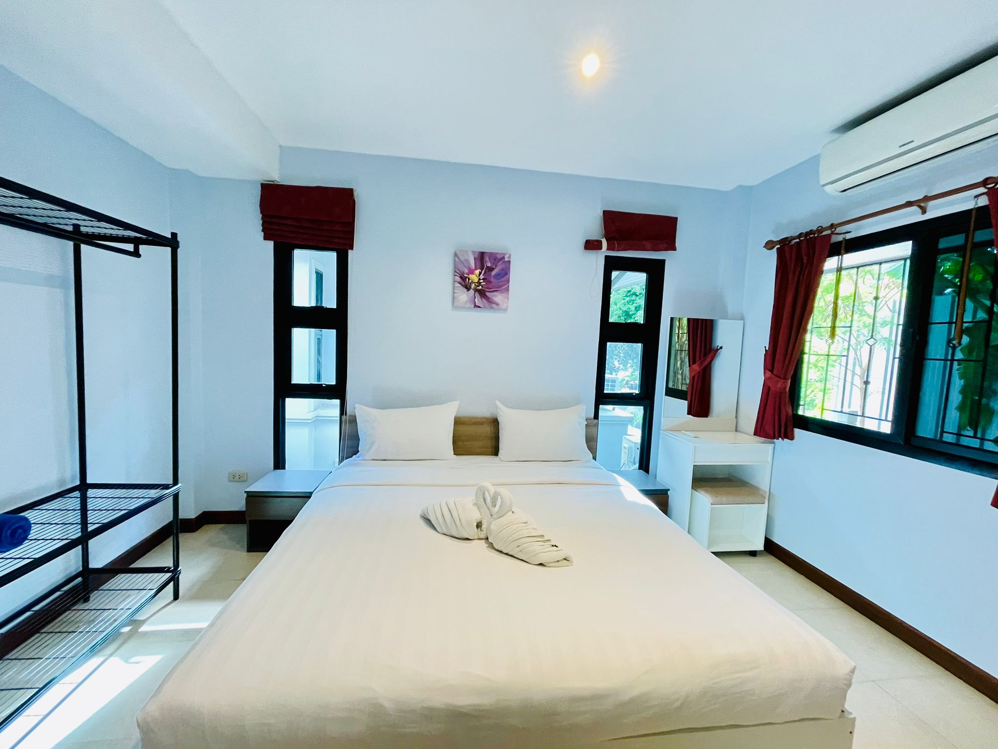 For Rent : Kata, 2-Storey Twin House, 3 bedrooms 3 bathrooms