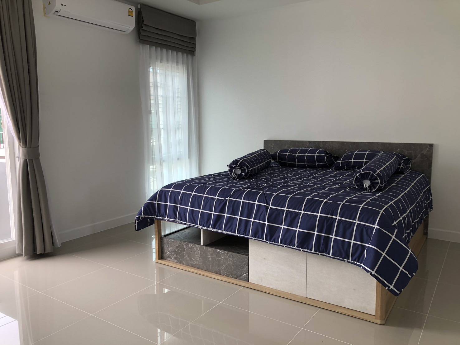 For Rent : Kuku-Ratsada, 2-Story Town House, 3 bedrooms 2 bathrooms