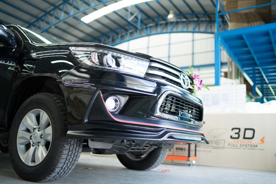 Toyota Revo Access body kits by Amotriz