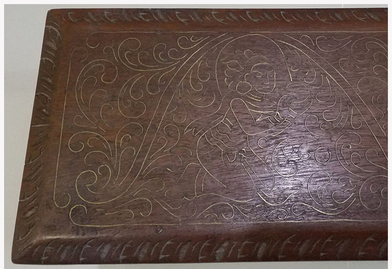 หีบหรือกล่องไม้สักงานเก่า ตอกลายเส้นทองเหลือง-BPT1709-