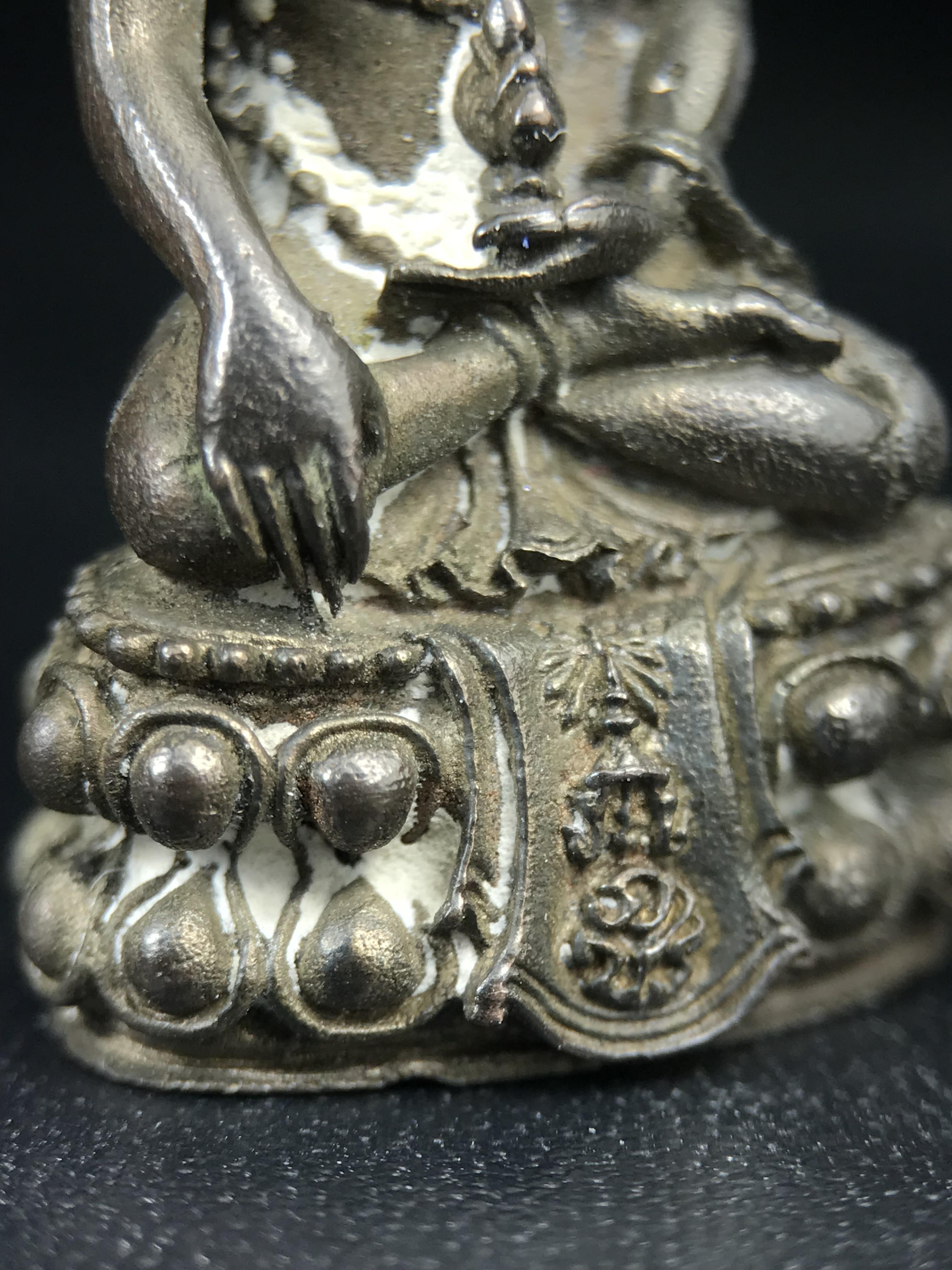 พระกริ่งศิรากาศ ภปร.(พระกริ่งคุ้มเกล้า)วัตถุมงคล"คุ้มเกล้าฯ" มูลนิธิ “คุ้มเกล้า” ในพระบรมราชูปถัมภ์ จัดสร้าง โรงพยาบาลภูมิพล เนื้อนวโลหะ(พิมพ์หน้าไทย)(ในหลวงรัชกาลที่9เสด็จเททอง)(พิธีใหญ่)(นิยม)