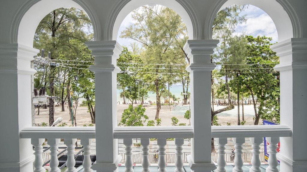 For Sale : Patong, Luxury Patong Resort , 36 Rooms, 5 floors