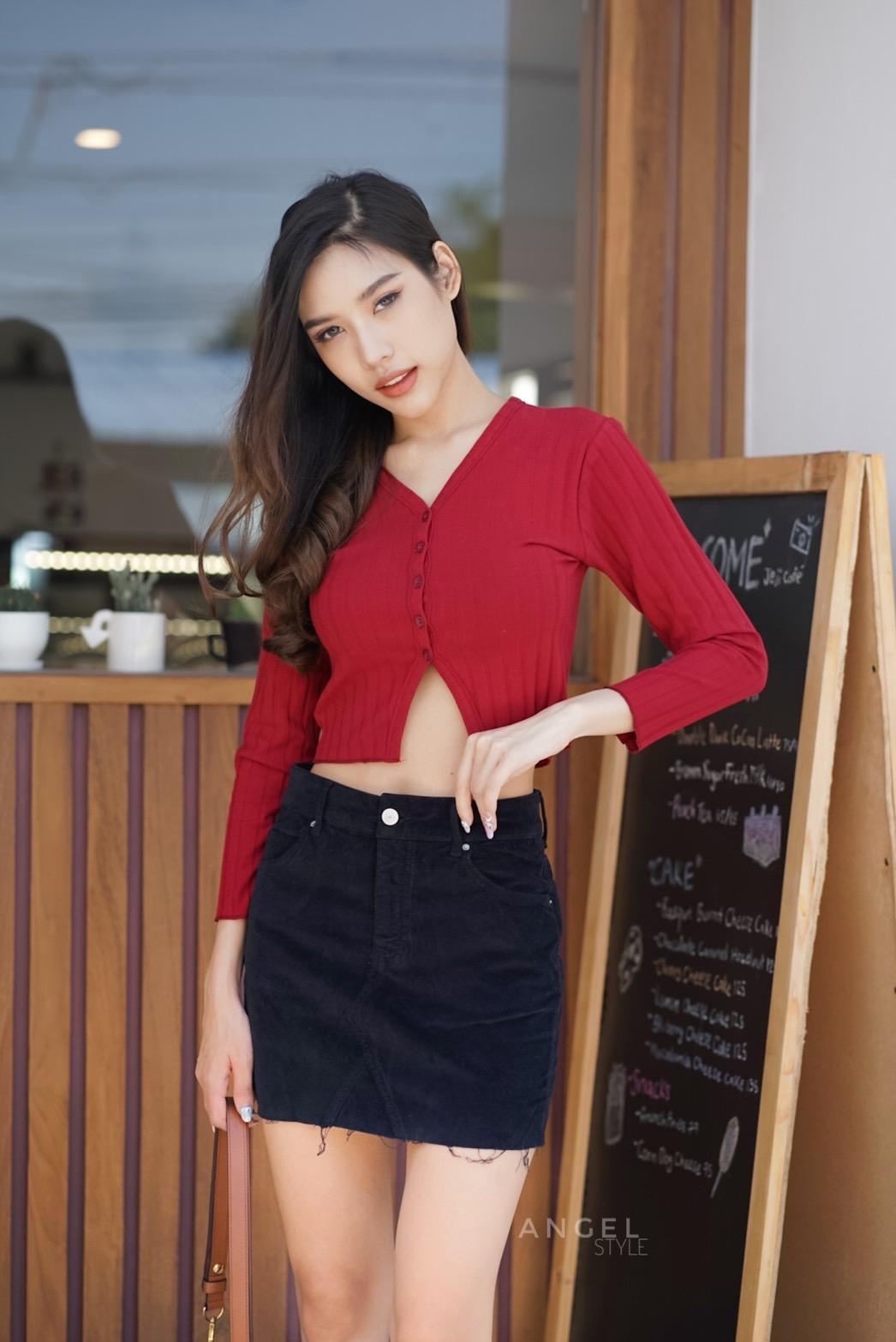 ร่องกระดุมแขนยาว