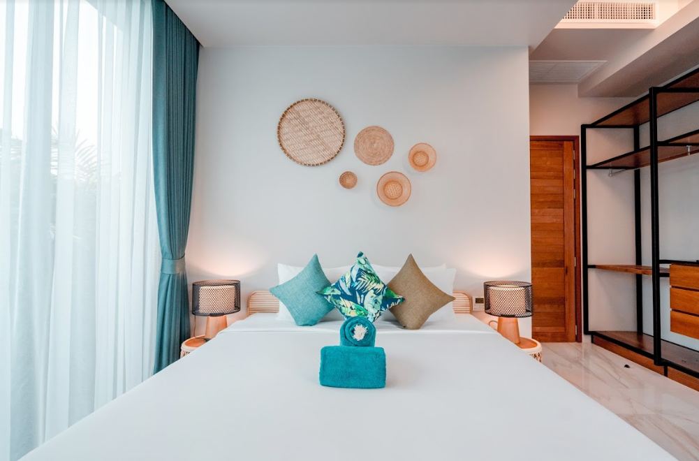 For Sale : Nai Harn, Luxury New Pool Villa, 4 Bedrooms 4 Bathrooms, Garden view.