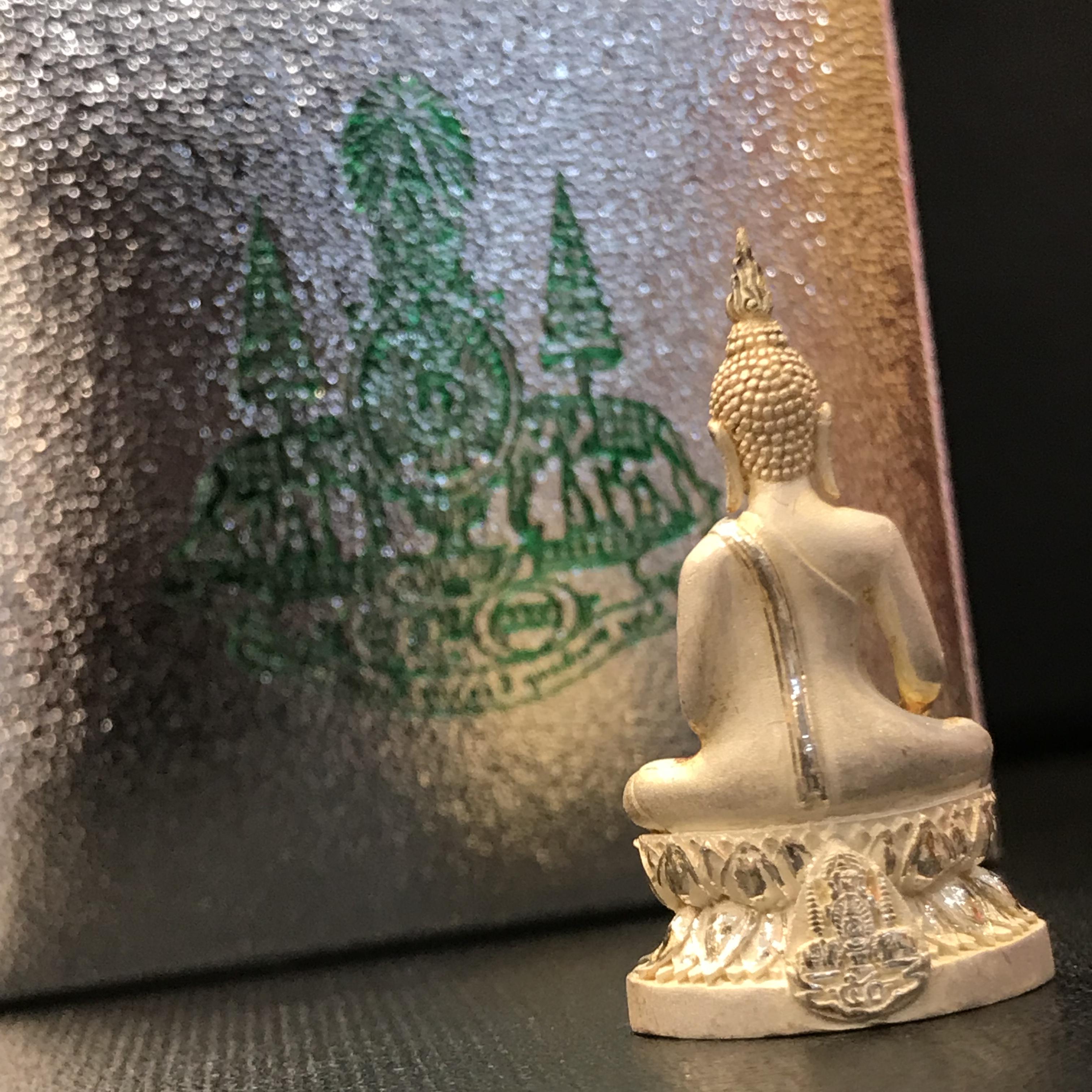 พระกริ่งพระพุทธนวราชบพิตร ปี2540 เนื้อเงินพร้อมกล่องบรรจุเดิม