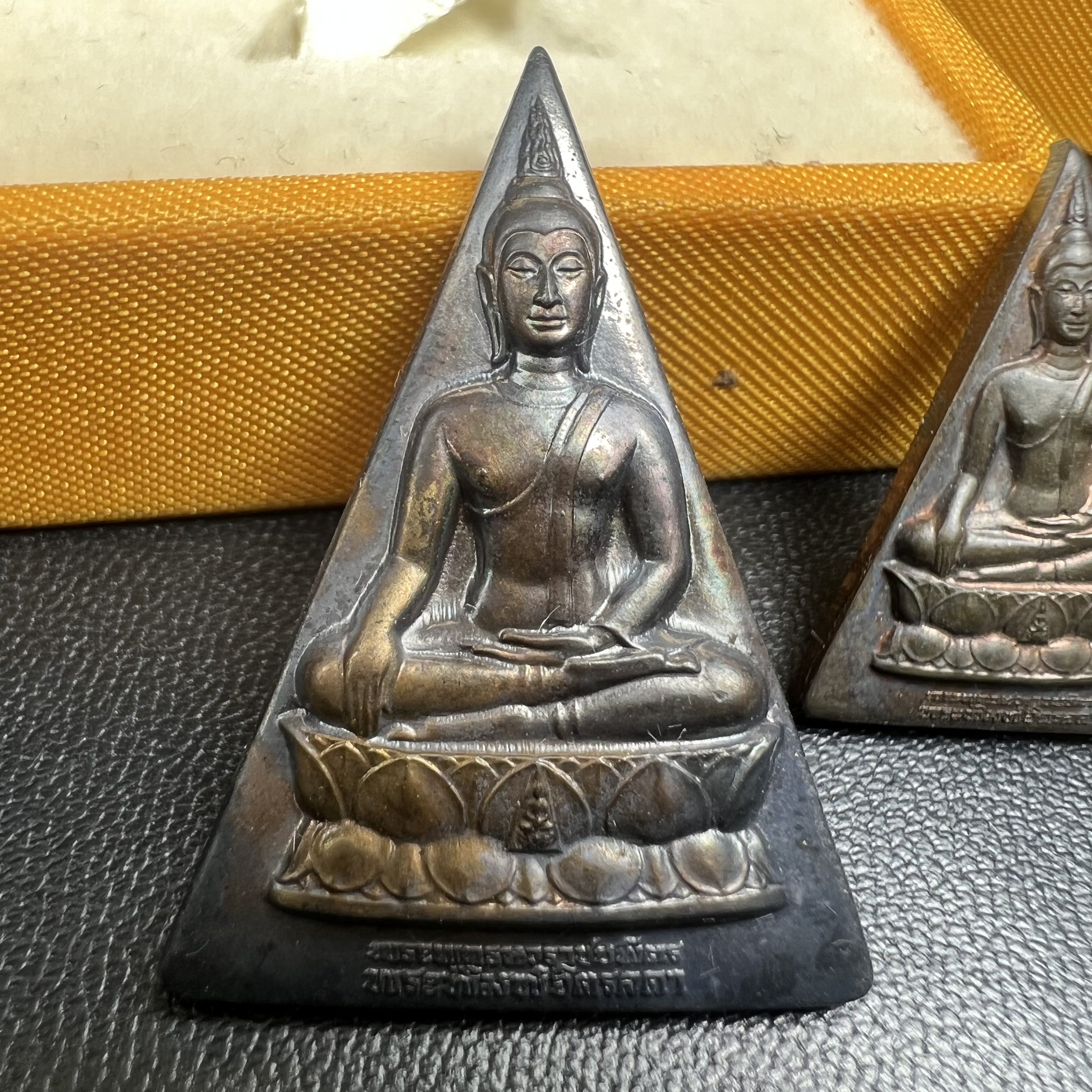 พระพุทธนวราชบพิตร พระพิมพ์จิตรลดา โครงการหลวง ปี2539 (พิมพ์ใหญ่+พิมพ์เล็ก) เนื้อนวโลหะ พร้อมกล่องบรรจุเดิม พิธีใหญ่ ปลุกเสกวัดพระแก้ว(1ชุด 2 องค์)