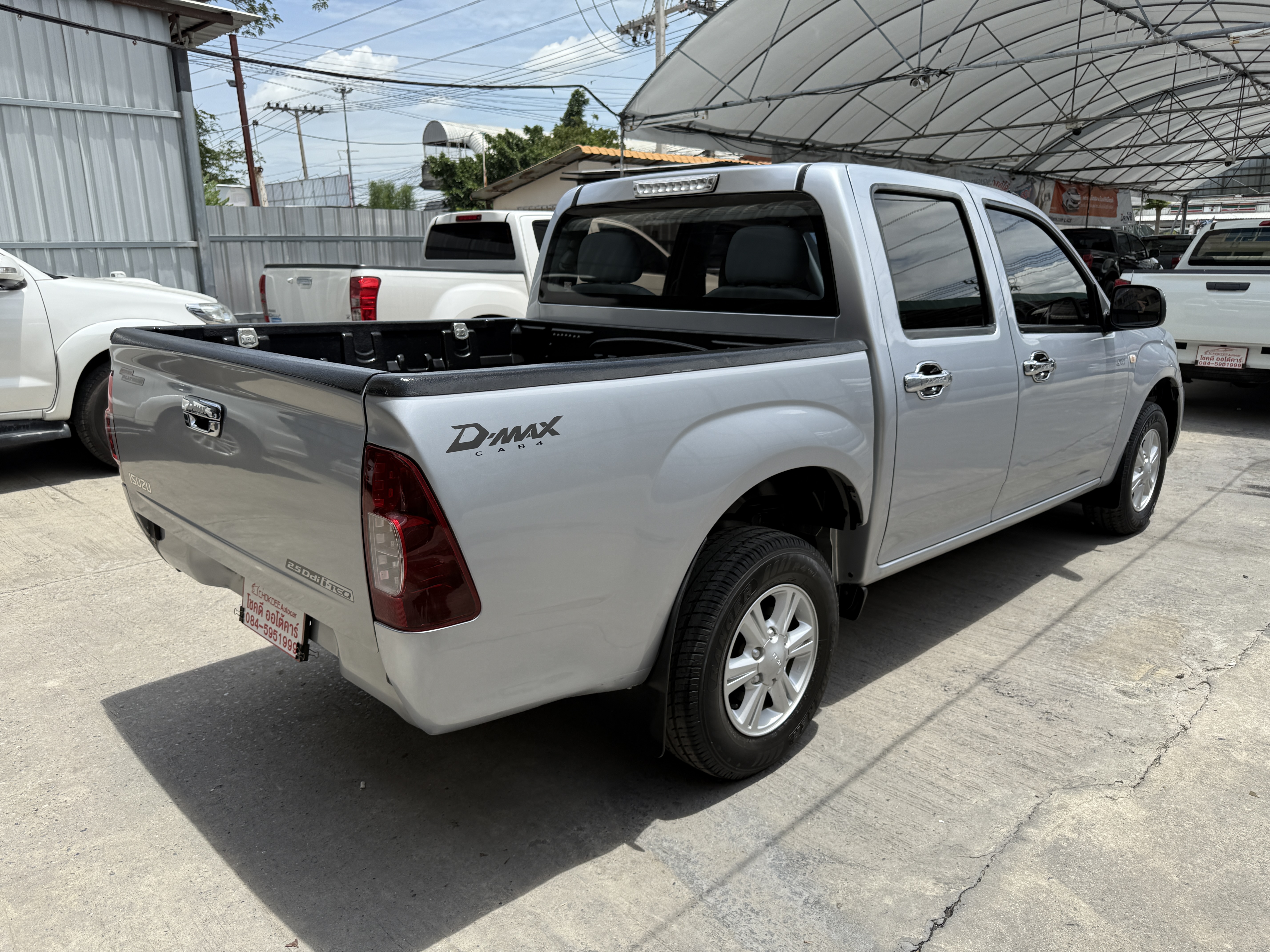 Isuzu Dmax 4ประตู SX 2.5 2010 เงิน