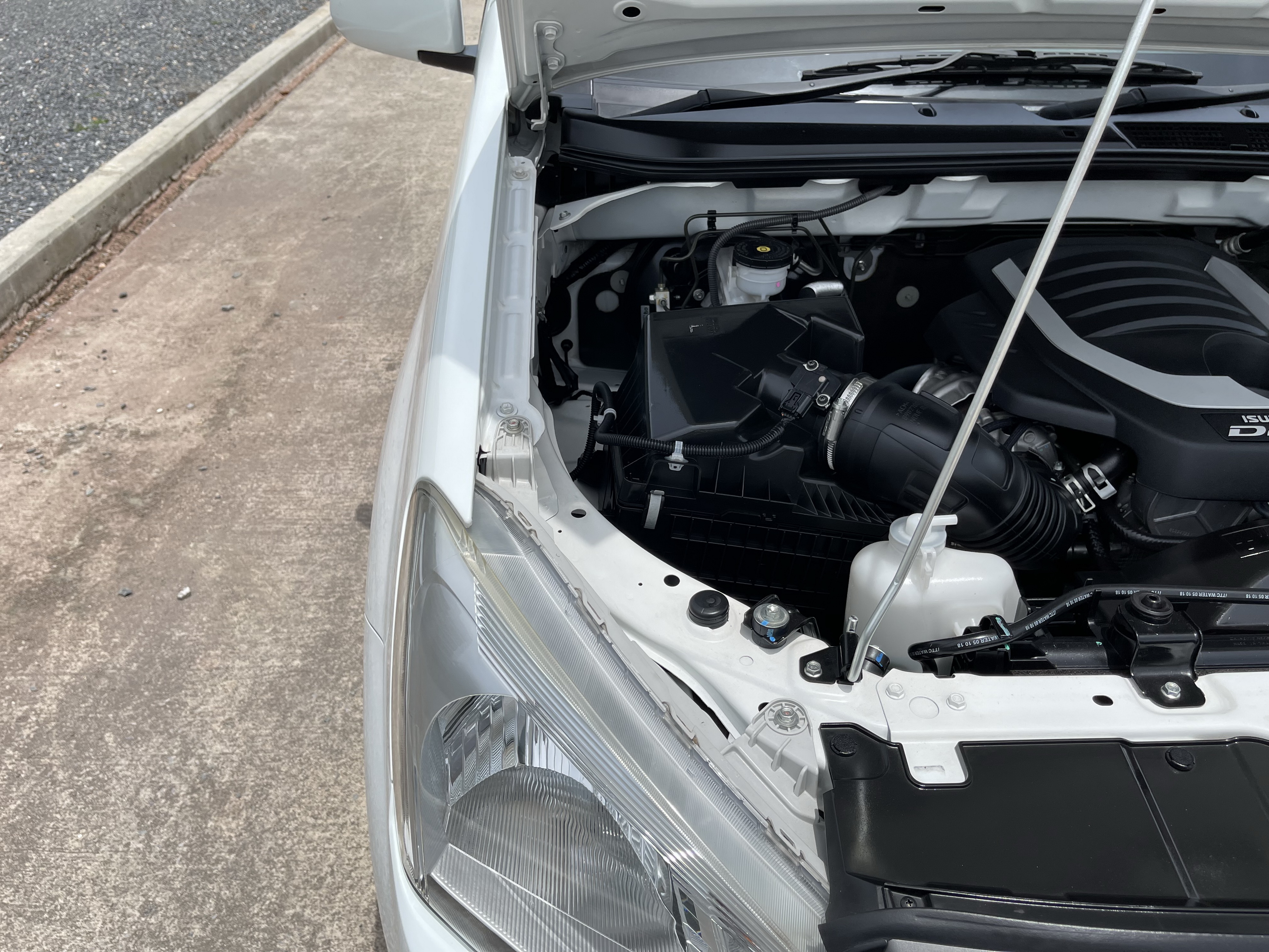 Isuzu Dmax All New 4ประตู 1.9 S 2018 ขาว