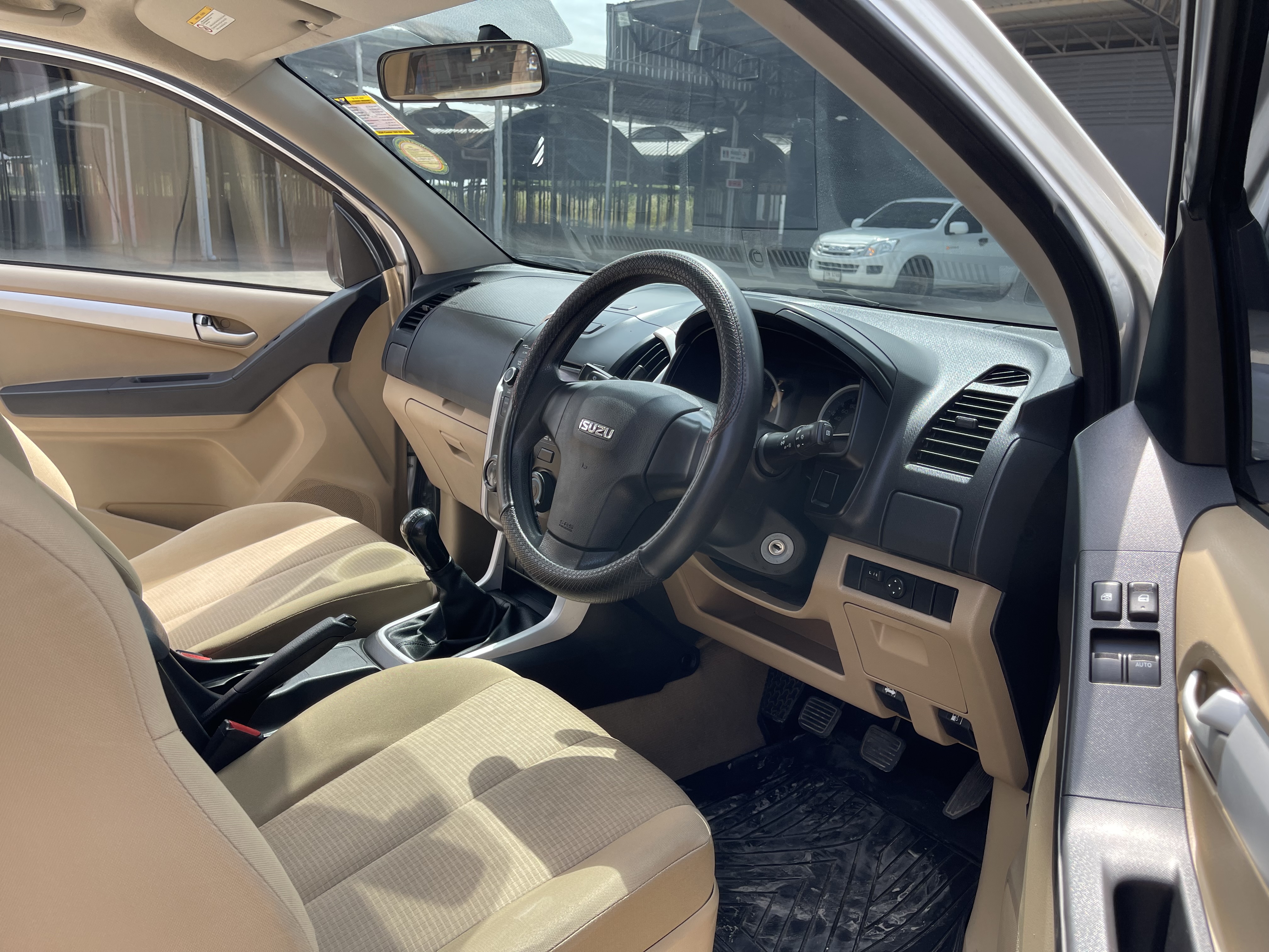 Isuzu Dmax All New Cab 1.9 L 2016 เงิน