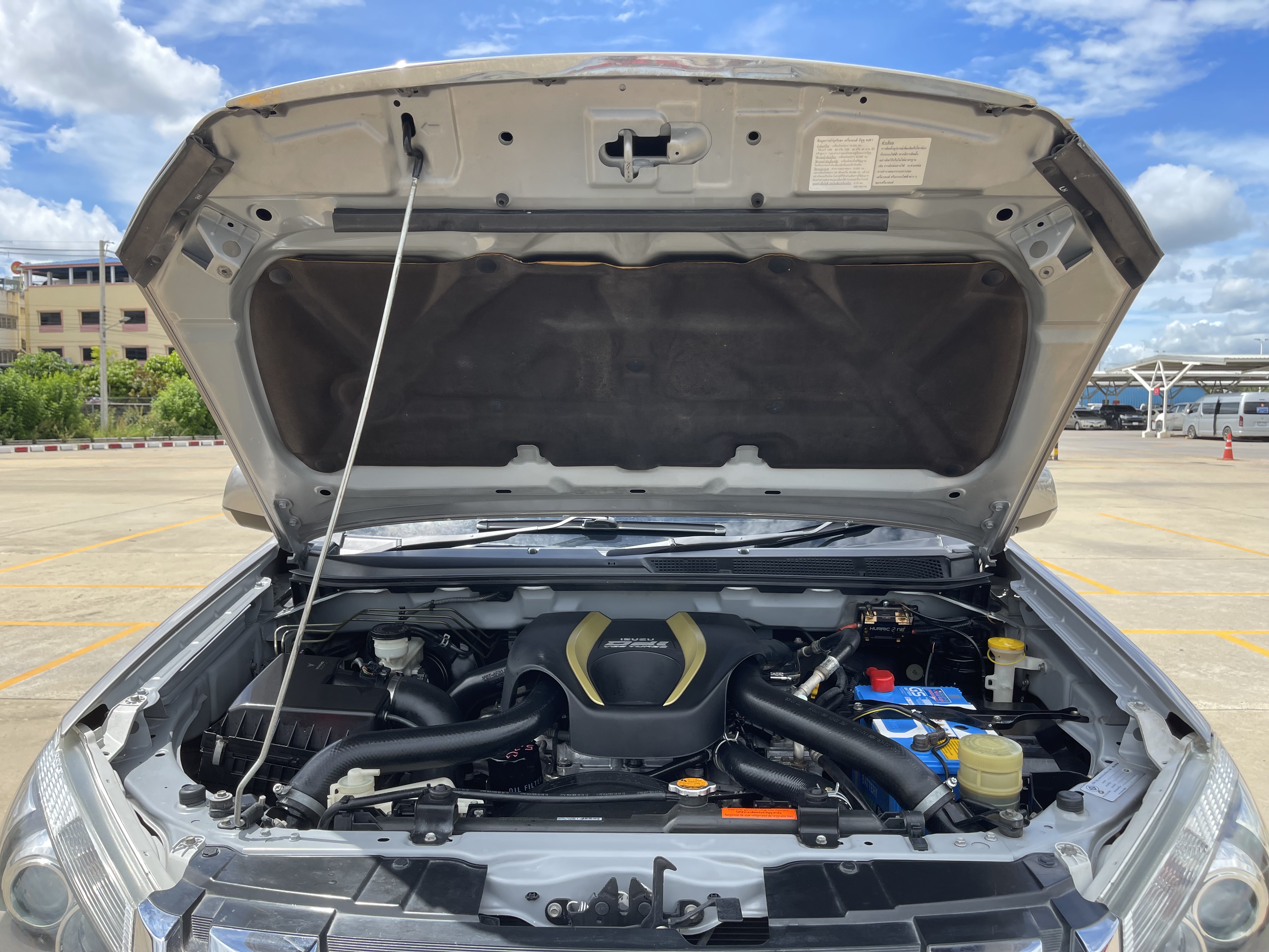 Isuzu Dmax All New 4ประตู Hilander 3.0 Vgs Z Prestige Navi At 2012 น้ำตาล