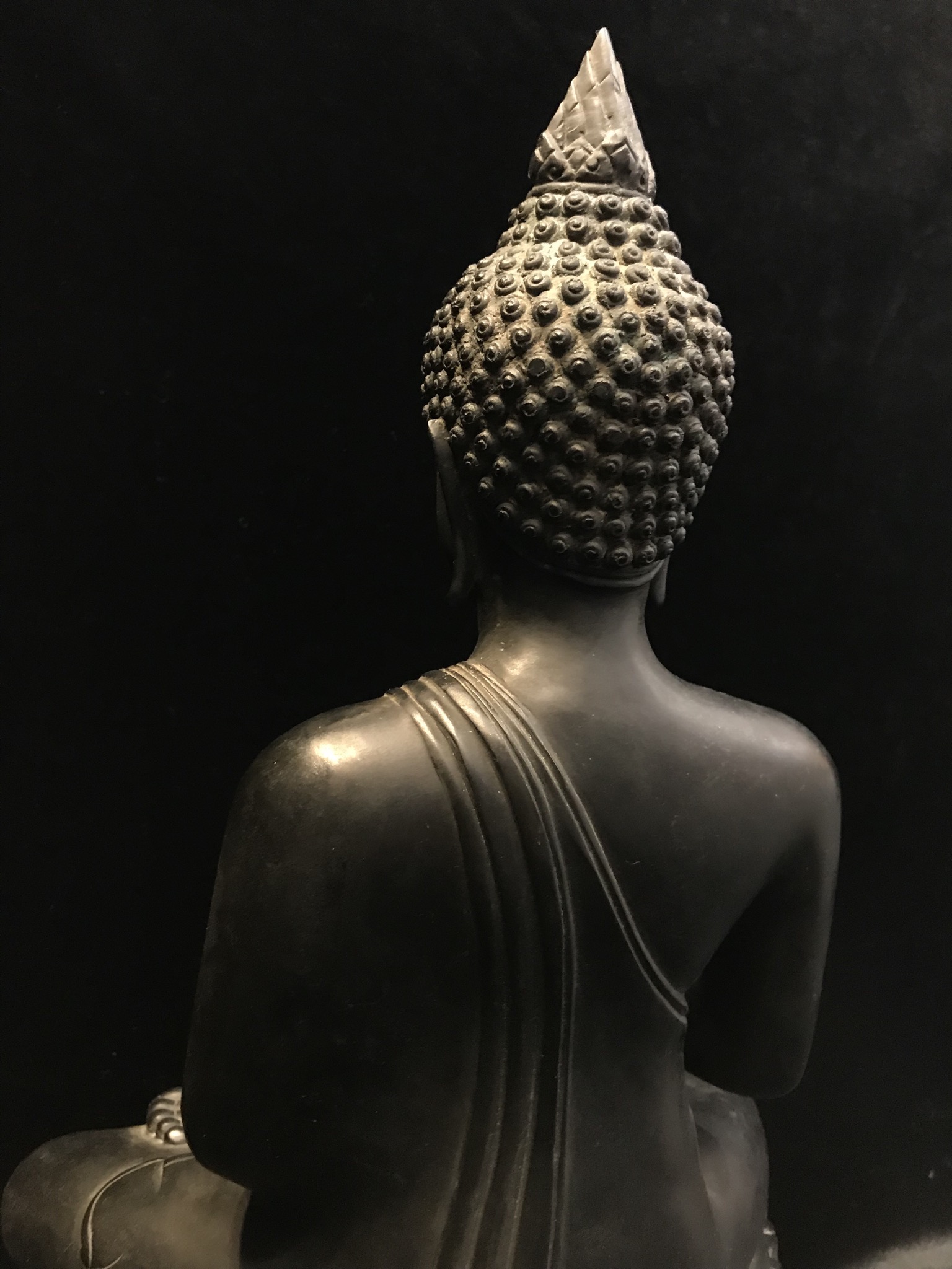 พระพุทธรัตนโกสินทร์ 200 ปี พ.ศ.2525 หน้าตัก 9 นิ้ว วัดทองศาลางาม พระพุทธปางปฐมเทศนา ผ้าทิพย์ประดิษฐานพระนามาภิไธยย่อ มวก (มหาวชิราลงกรณ์ รัชกาลที่ 10)