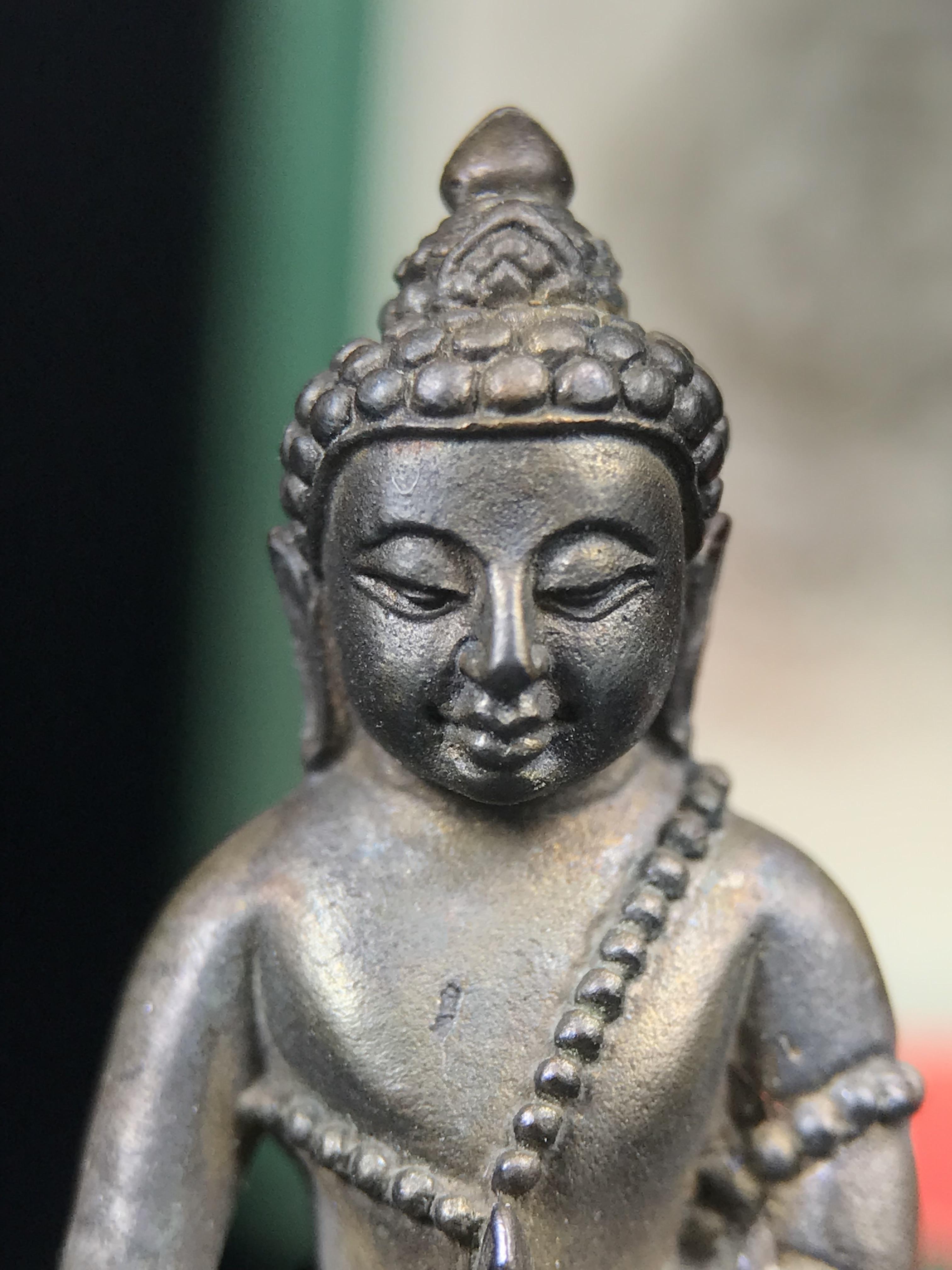 พระกริ่งวาสนา สมเด็จพระสังฆราช(วาสน์)วัดราชบพิธฯ ปี 2531 เนื้อนวโลหะ สร้างเป็นที่ระลึกในคราวที่สมเด็จพระอริยวงศาคตญาณ สมเด็จพระสังฆราช(วาสน์ วาสโน)มีพระชนมายุครบ90พรรษา(ในหลวง ร.9 เสด็จในพิธี)งานแกะแม่พิมพ์โดย นายช่างเกษม มงคลเจริญ)(1ใน1991องค์)