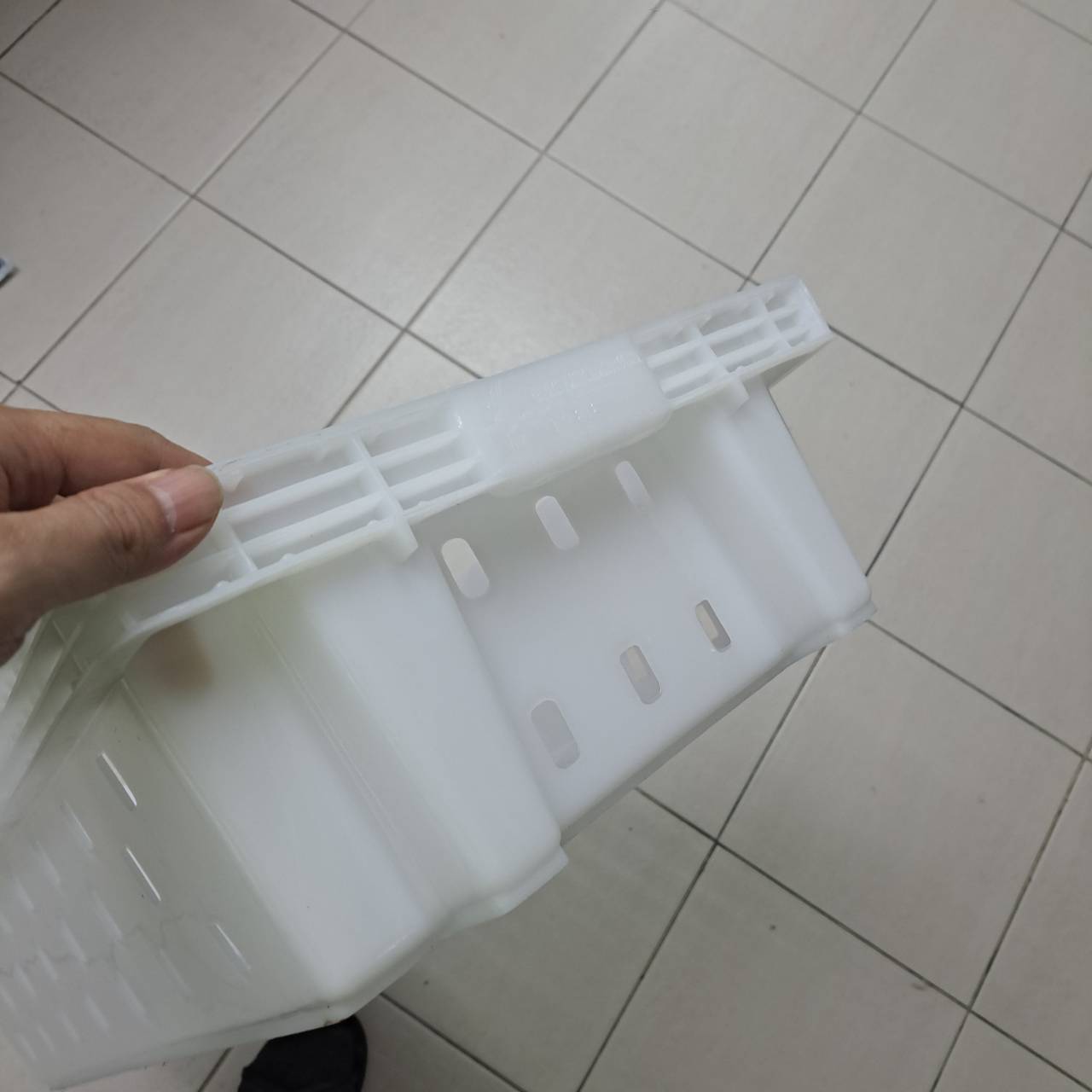 ลังปลาโปร่ง 818