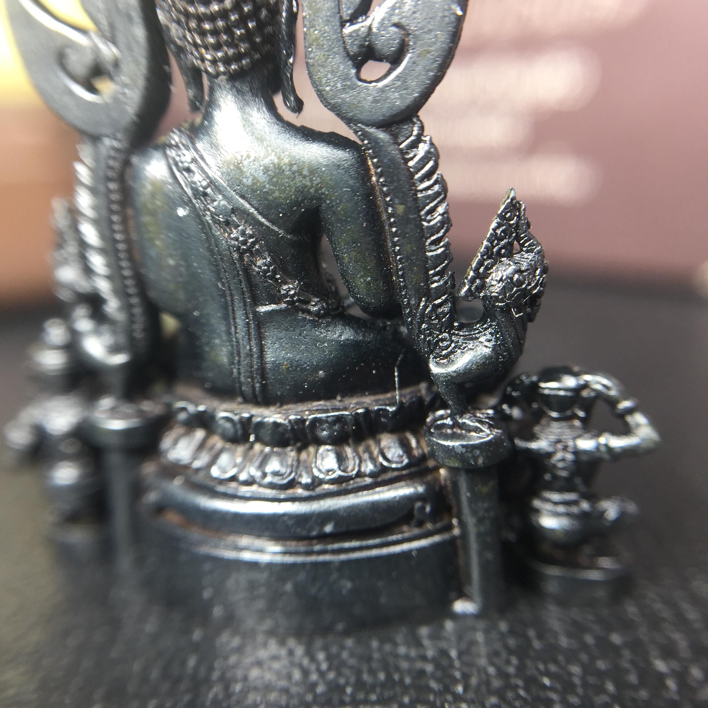 พระพุทธชินราช ภปร. โครงการ "เพราะแผ่นดินนี้ คือ แผ่นดินเกิด" ปี2548(รุ่นแรก) ลอยองค์ หน้าตัก 1/2 นิ้ว เนื้อเงินรมดำ