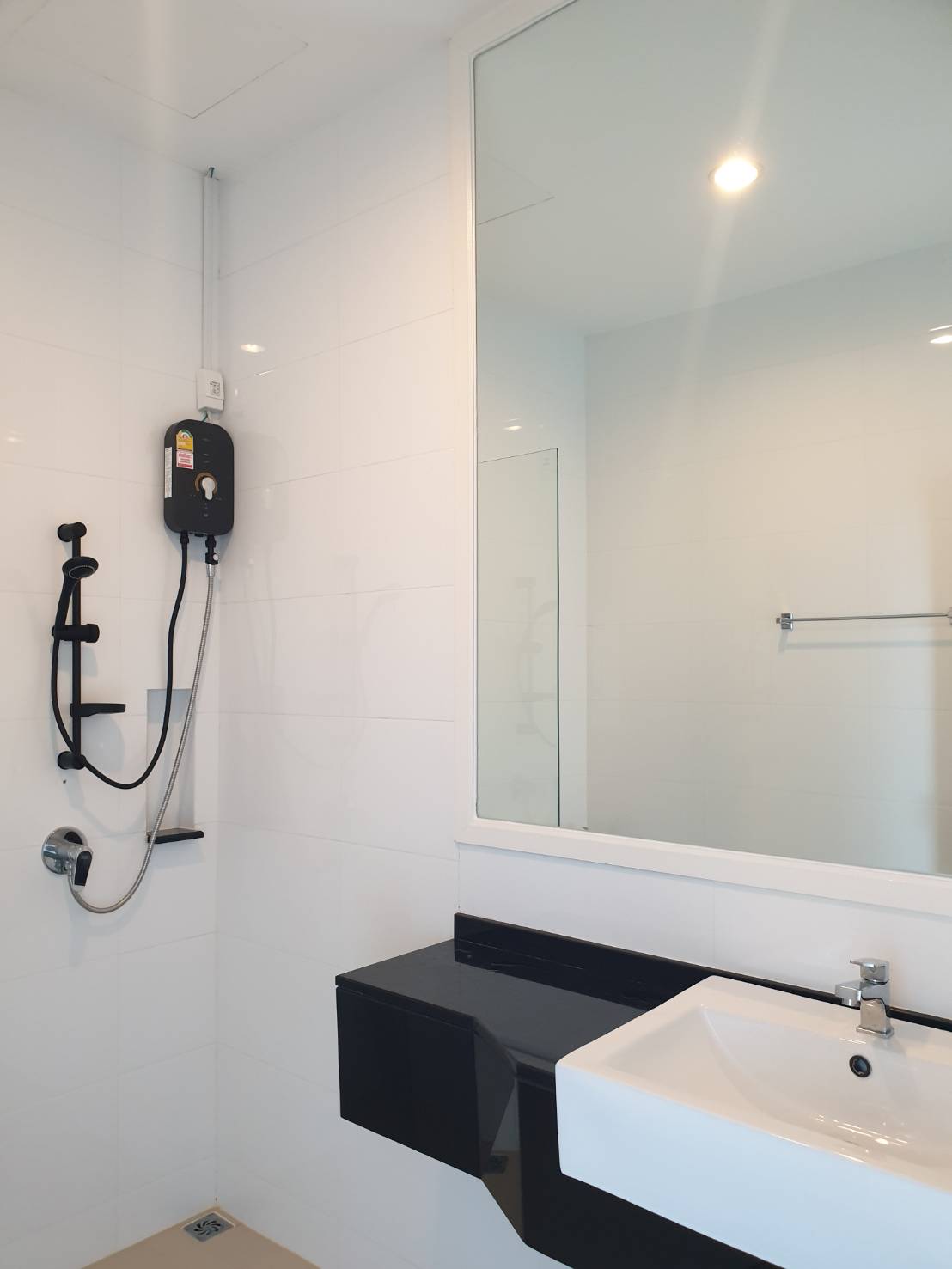 For Sales : Bypass, 4-Storey Commercial Building close to IKEA