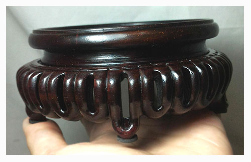 กี๋หรือฐานไม้สไตล์จีน ท๊อปกลม 9.3CM