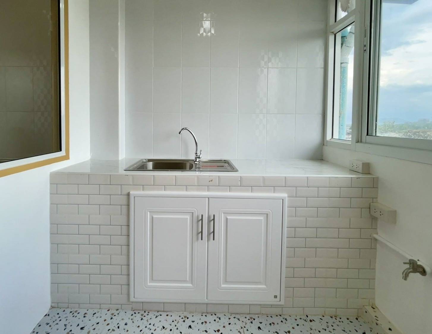 For Sales : New renovated room at koh sirey, studio room, 5th flr.