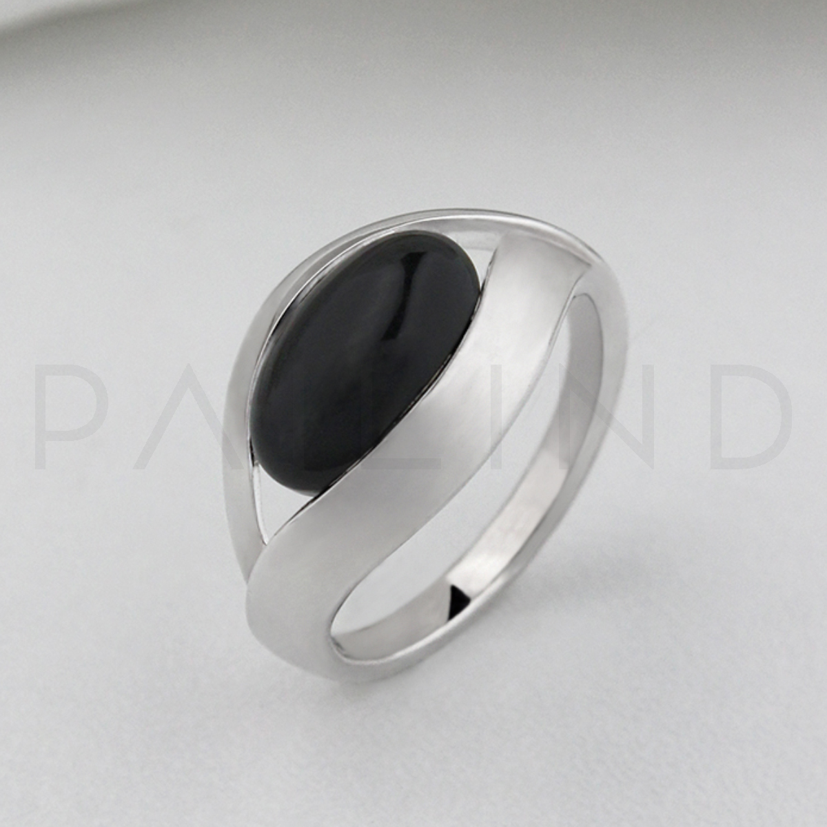 แหวนเงินประดับ BLACK ONYX