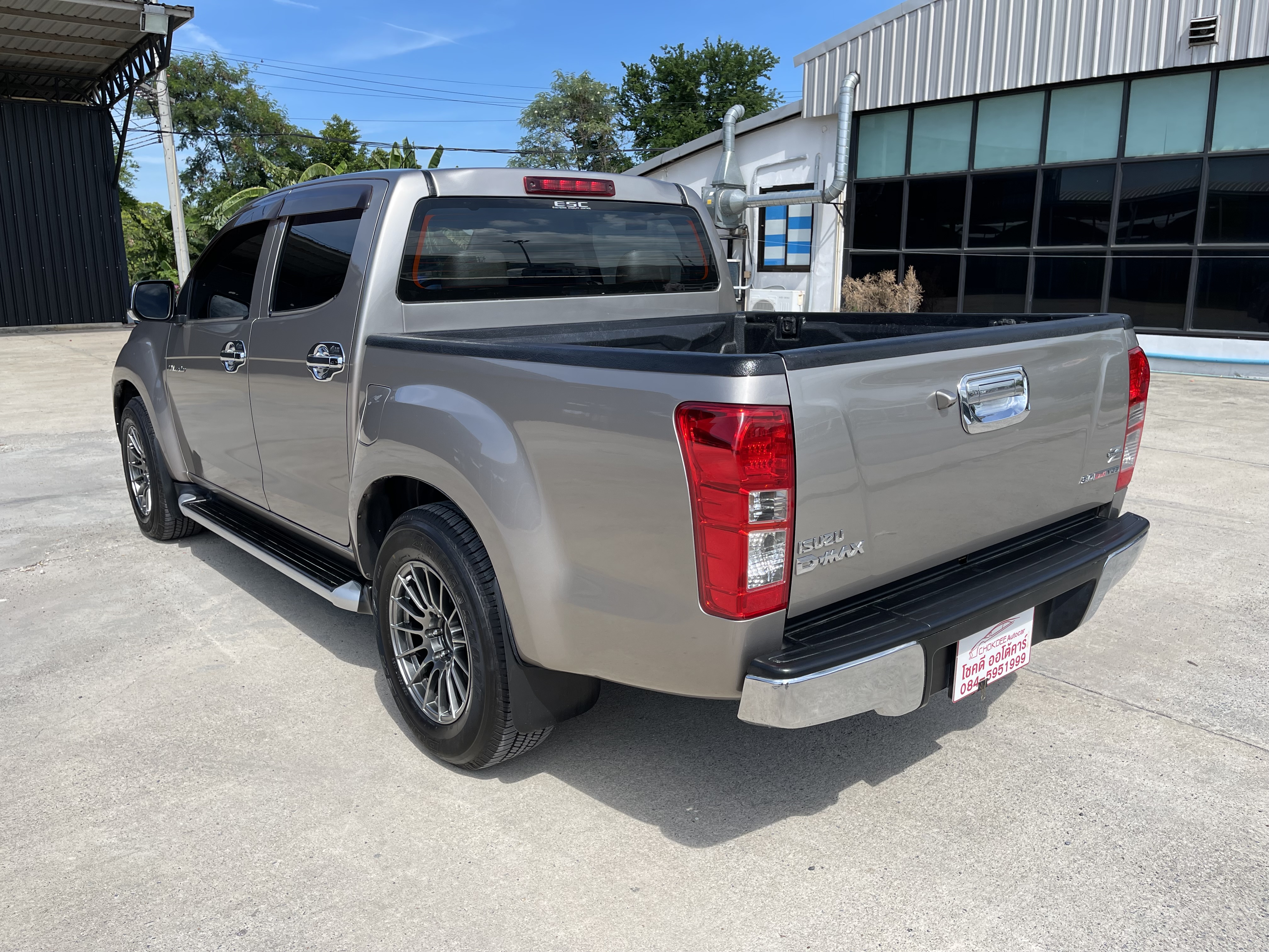 Isuzu Dmax All New 4ประตู Hilander 3.0 Vgs Z Prestige Navi 2012 น้ำตาล