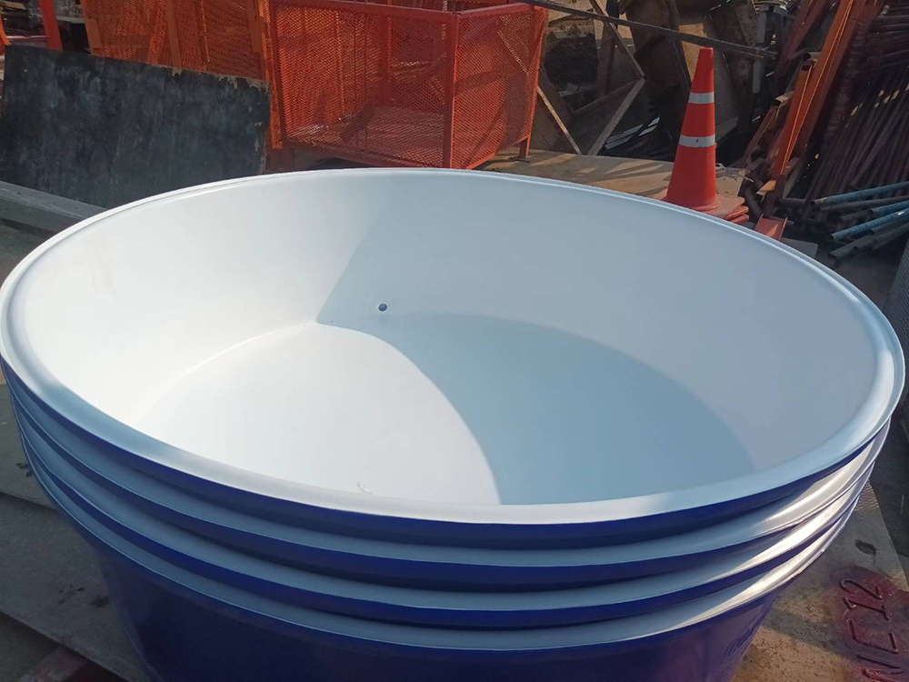 ถังกลมปากกว้าง 1600 ลิตร