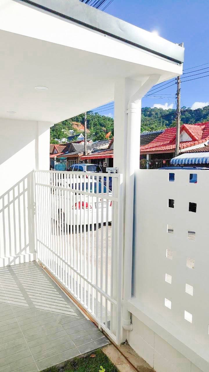 For Sales : Bypass, One-story townhome, 2 bedrooms 1 bathrooms