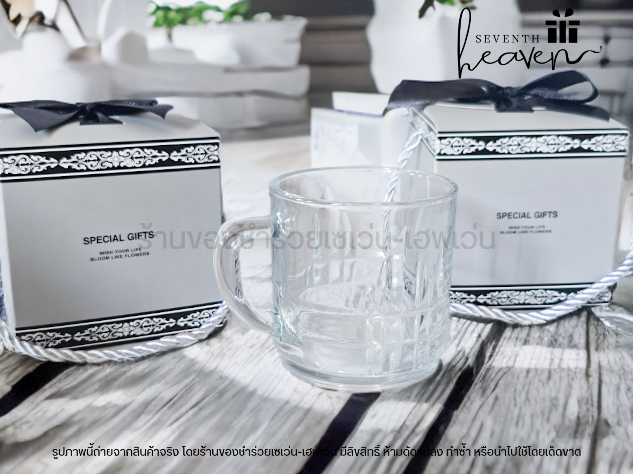 ของชำร่วยงานศพ แก้วกาแฟลายต้นกระบองเพชร ใส่กล่องมีหูหิ้วสีเทา ริบบิ้นสีดำ