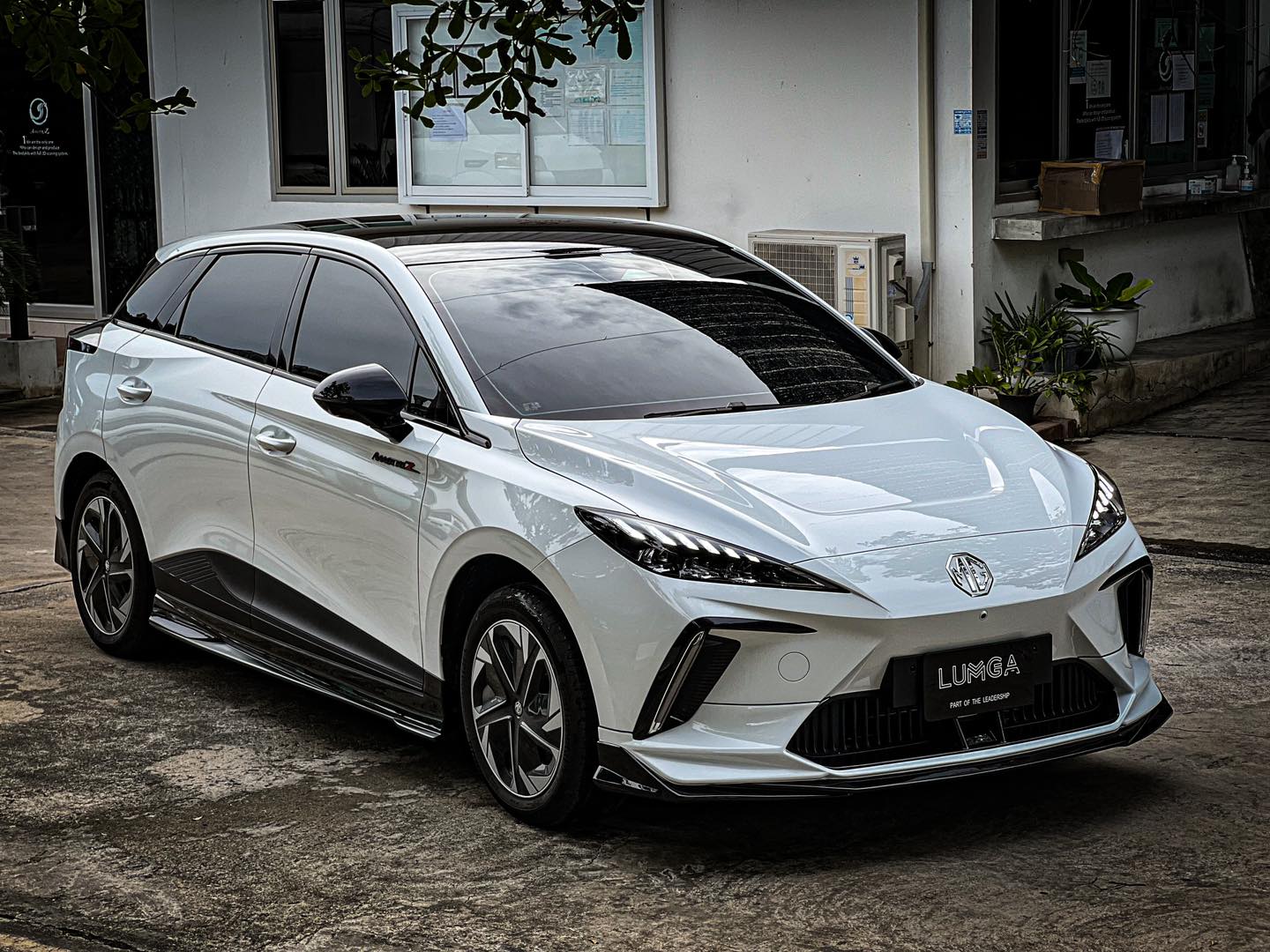 MG 4 2023 bodykits by Amotriz car bodykits