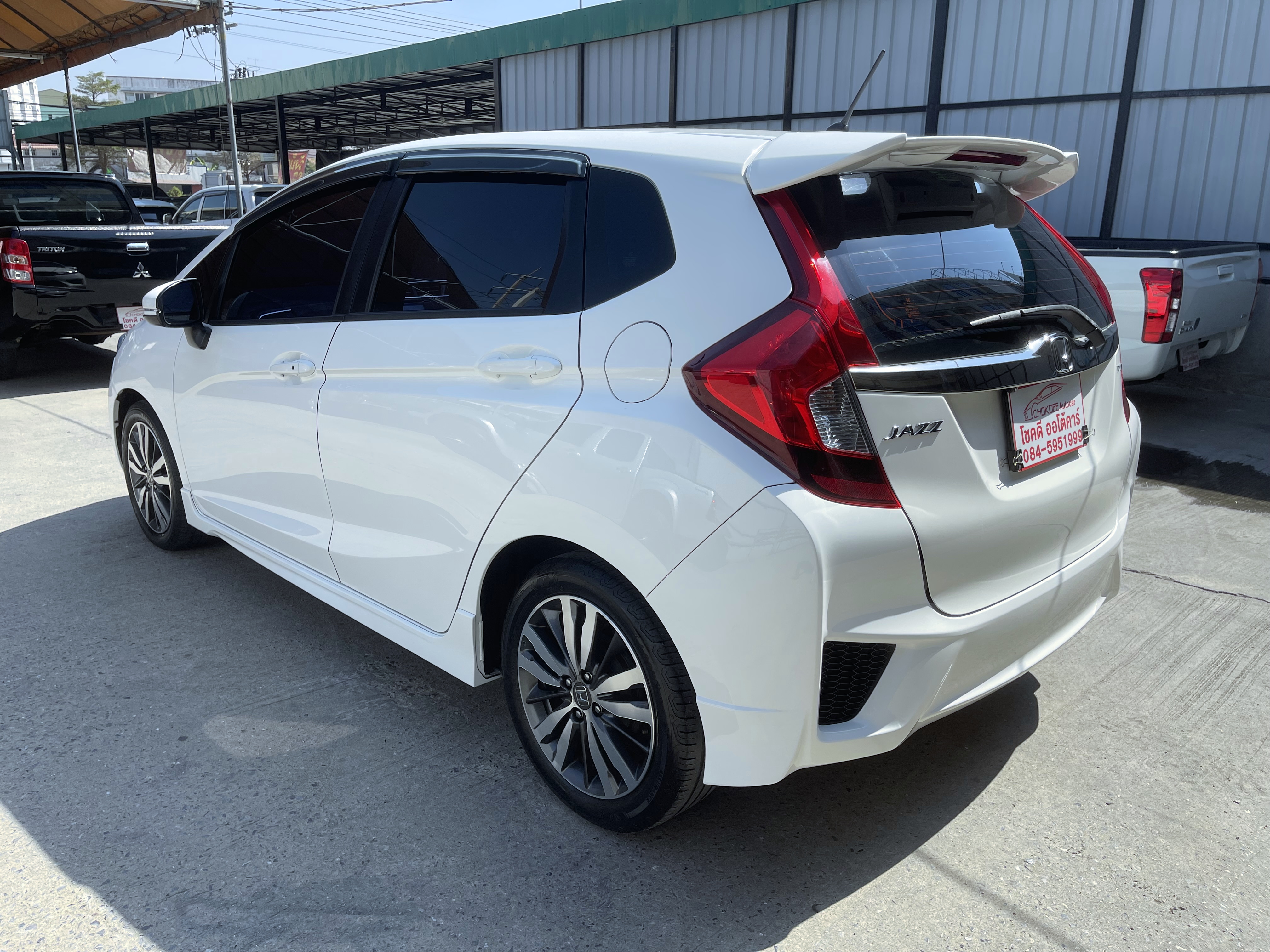 Honda Jazz 1.5 SV At 2016 ขาว