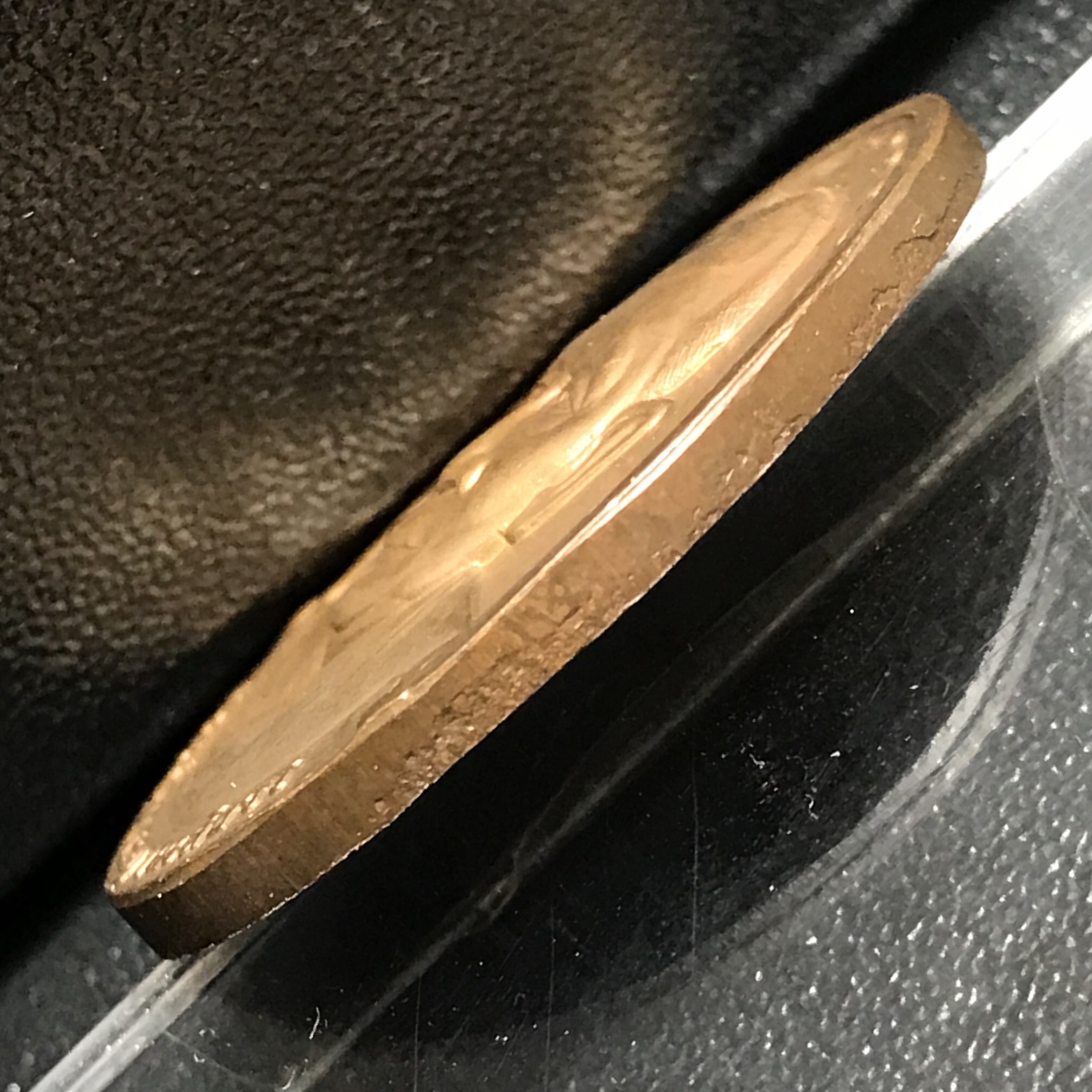 เหรียญรุ่นแรก สมเด็จพระญาณสังวร วัดบวรนิเวศวิหาร ปี2528 เนื้อทองแดง(บล็อกนิยม วงเดือน-คางตัด)สภาพสวยหายาก