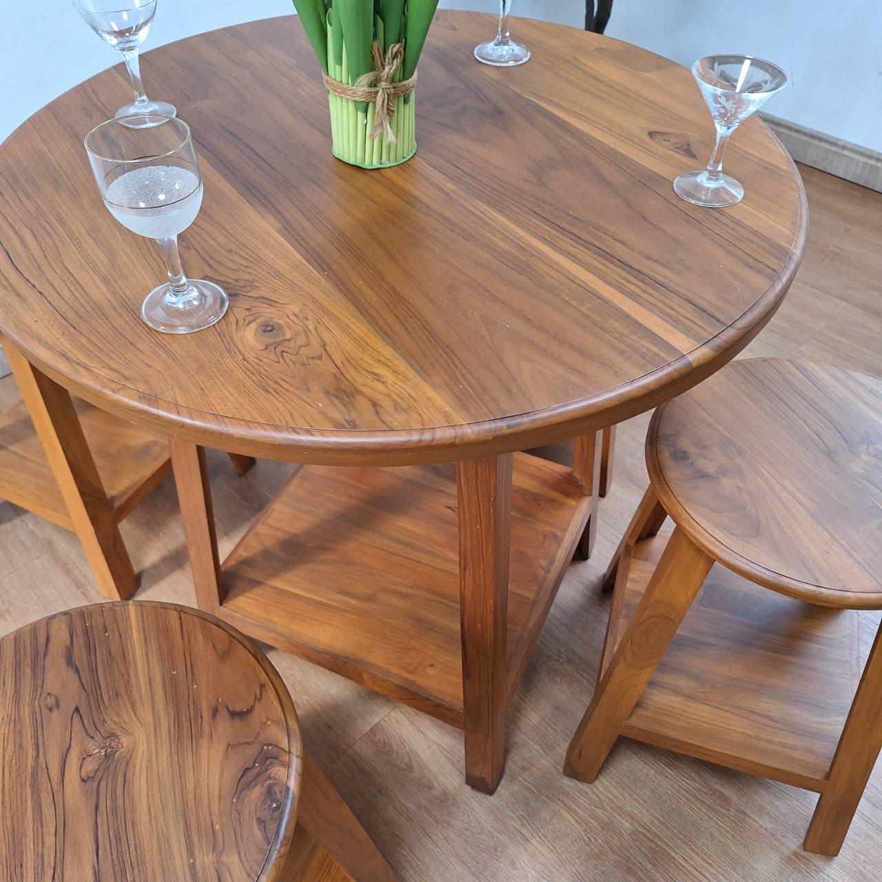 ชุดโต๊ะกลม ( มี 5 ชิ้น ) รุ่น ไดมอน