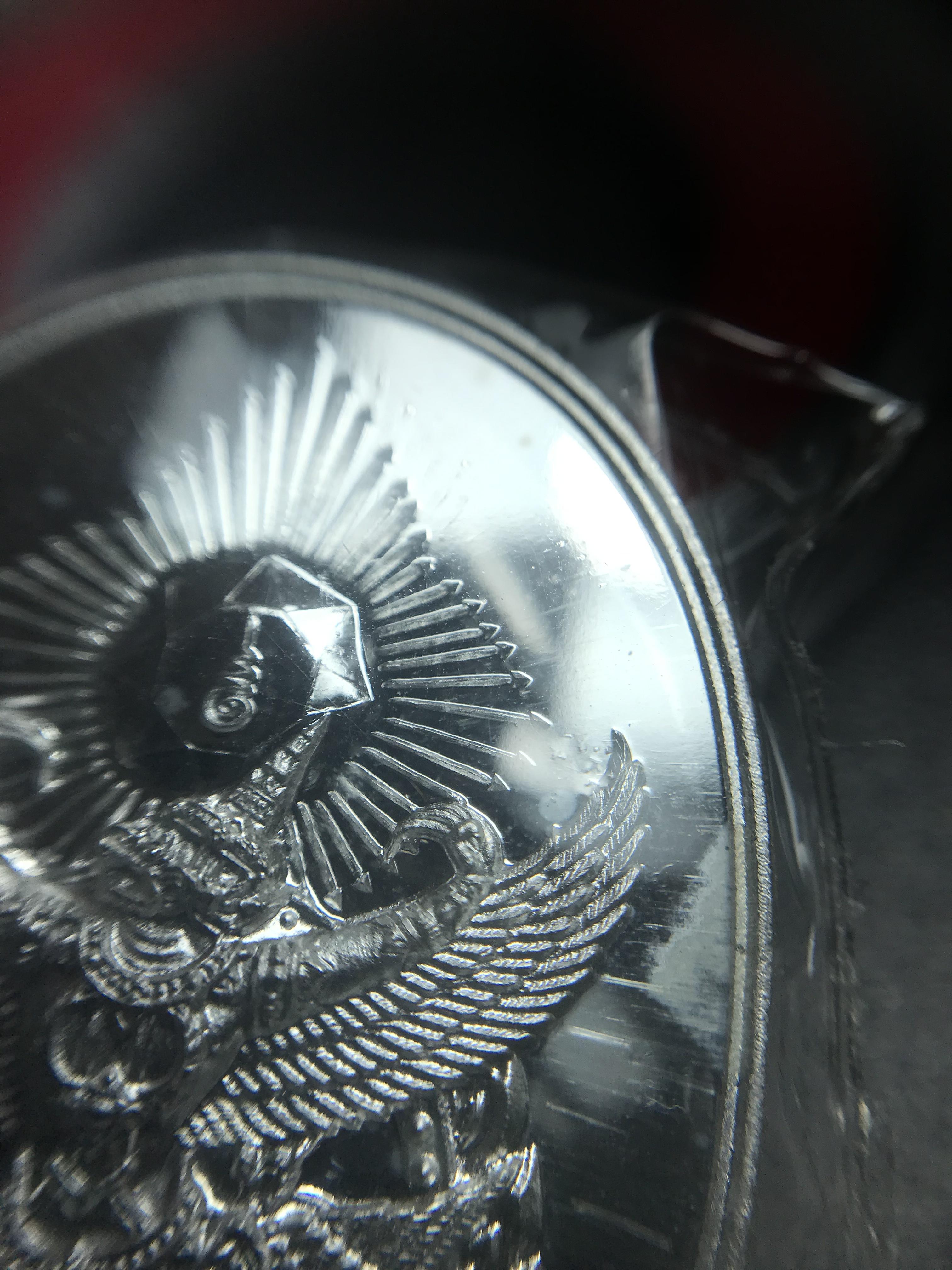 เหรียญดวงตรามหาเดช หลังยันต์มงกุฏพระเจ้า วัดตรีทศเทพวรวิหาร ปี2553 เนื้อเงิน