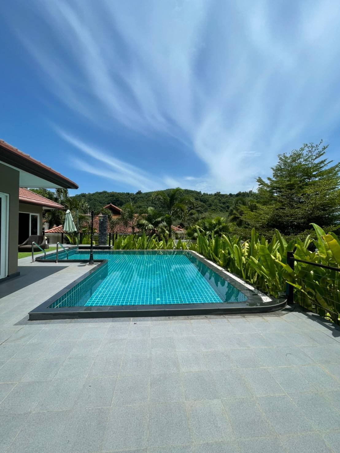 For Sale : Thalang-Yamu Luxury Pool Villa 3 Bedrooms 3 Bathrooms