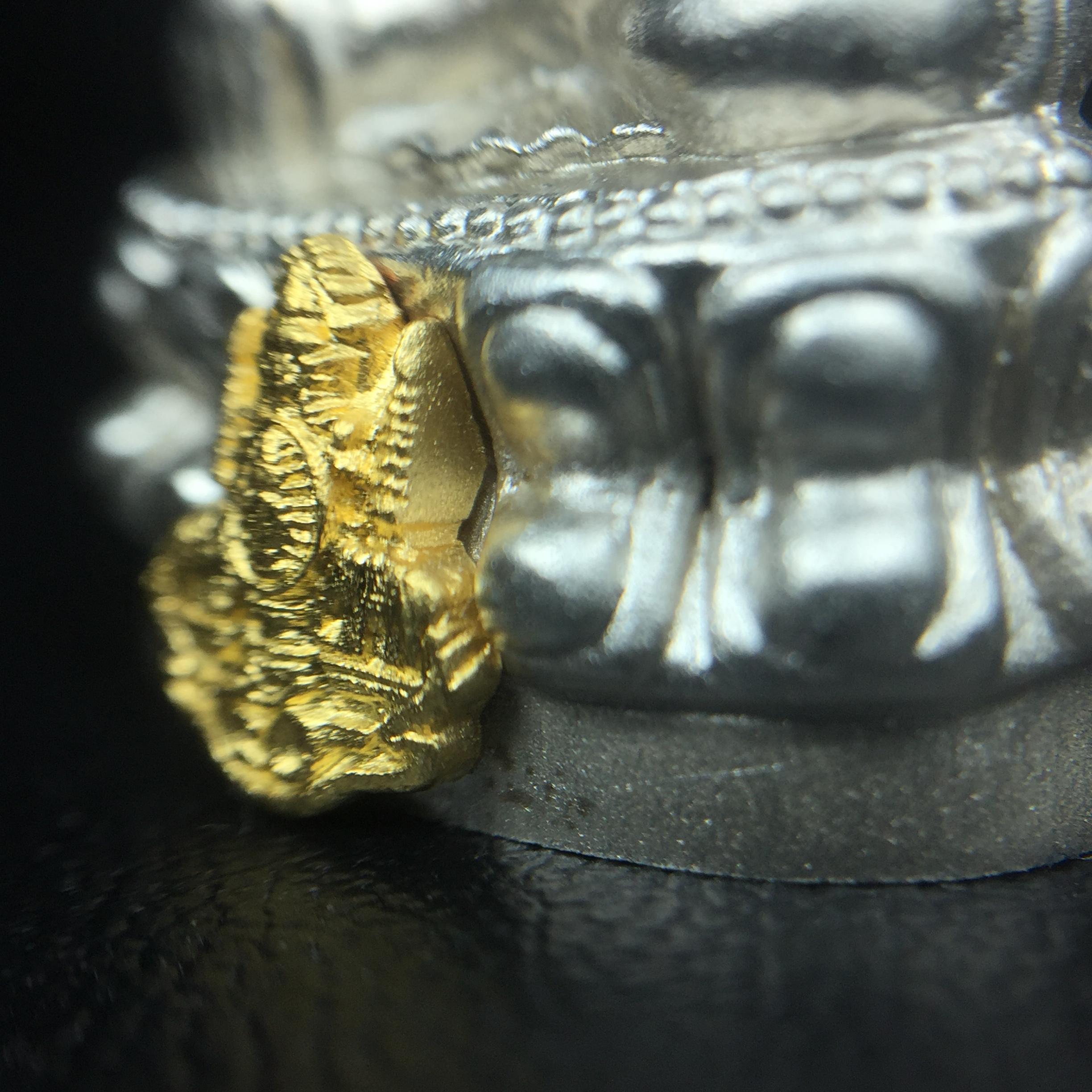 พระกริ่งสมเด็จญาณ วัดบวรนิเวศวิหาร เนื้อเงินบริสุทธิ์ 92.5% ตรากาญจนาภิเษกทองคำ(เนื้อทองคำแท้) พระราชทานแจกเมื่อ 3 ตุลาคม 2538 จัดสร้างในวโรกาส สมเด็จพระญาณสังวร สมเด็จพระสังฆราช ฉลองพระชนมายุครบ 82 พรรษา และฉลองครองราชสมบัติครบ 50 ปี รัชกาลที่ 9(หายาก)