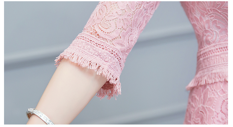 ชุดเดรสสั้นผ้าลูกไม้สีชมพูคอวีแขนข้อศอก