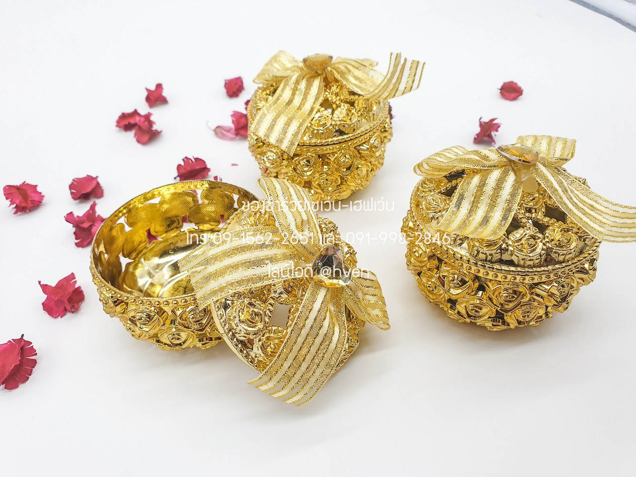 ของชำร่วยงานศพ ตลับใส่ของ ฉลุลายกุหลาบ สีทอง