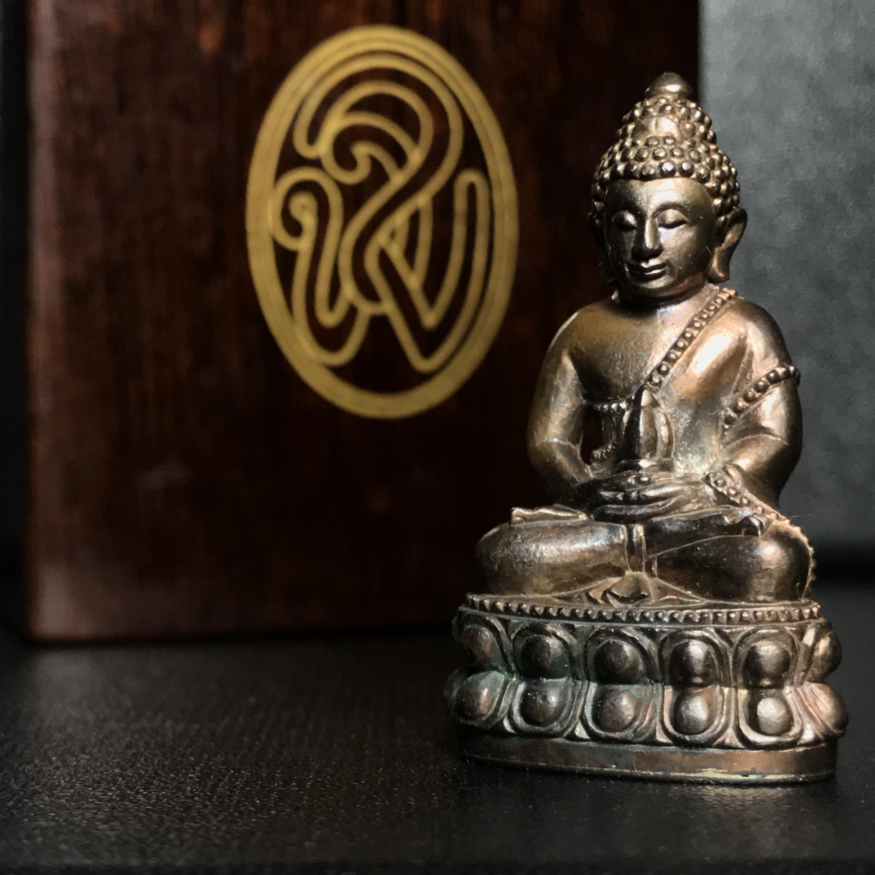 พระกริ่งพุทธนิรมิต สมเด็จพระวันรัต (จุนท์) วัดบวรนิเวศวิหาร เนื้อนวโลหะ ปี2552(1ใน300องค์)