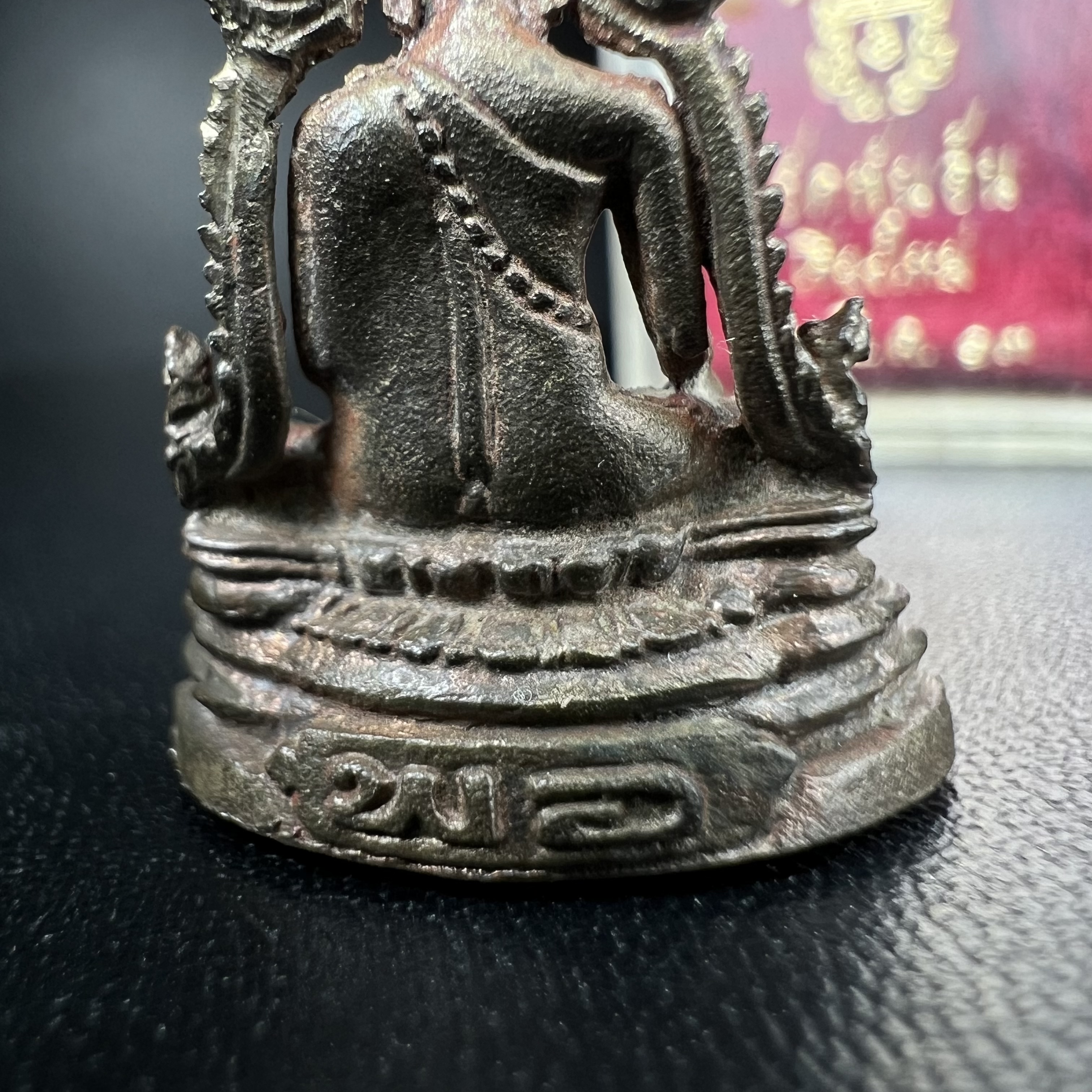 พระพุทธชินราช วัดพันอ้น จ.เชียงใหม่ ปี 2513 เนื้อนวโลหะ สภาพสวยจัดกล่องครบ(1ใน 2513 องค์)(พระดี ปีลึก พิธีใหญ่ เกจิในยุคร่วมปลุกเสก นิยม)อีกหนึ่งผลงานที่นายช่างเกษม มงคลเจริญ เป็นผู้ ออกแบบ และ แกะบล็อกพิมพ์ หลวงปู่โต๊ะ วัดประดู่ฉิมพลี ร่วมปลุกเสก