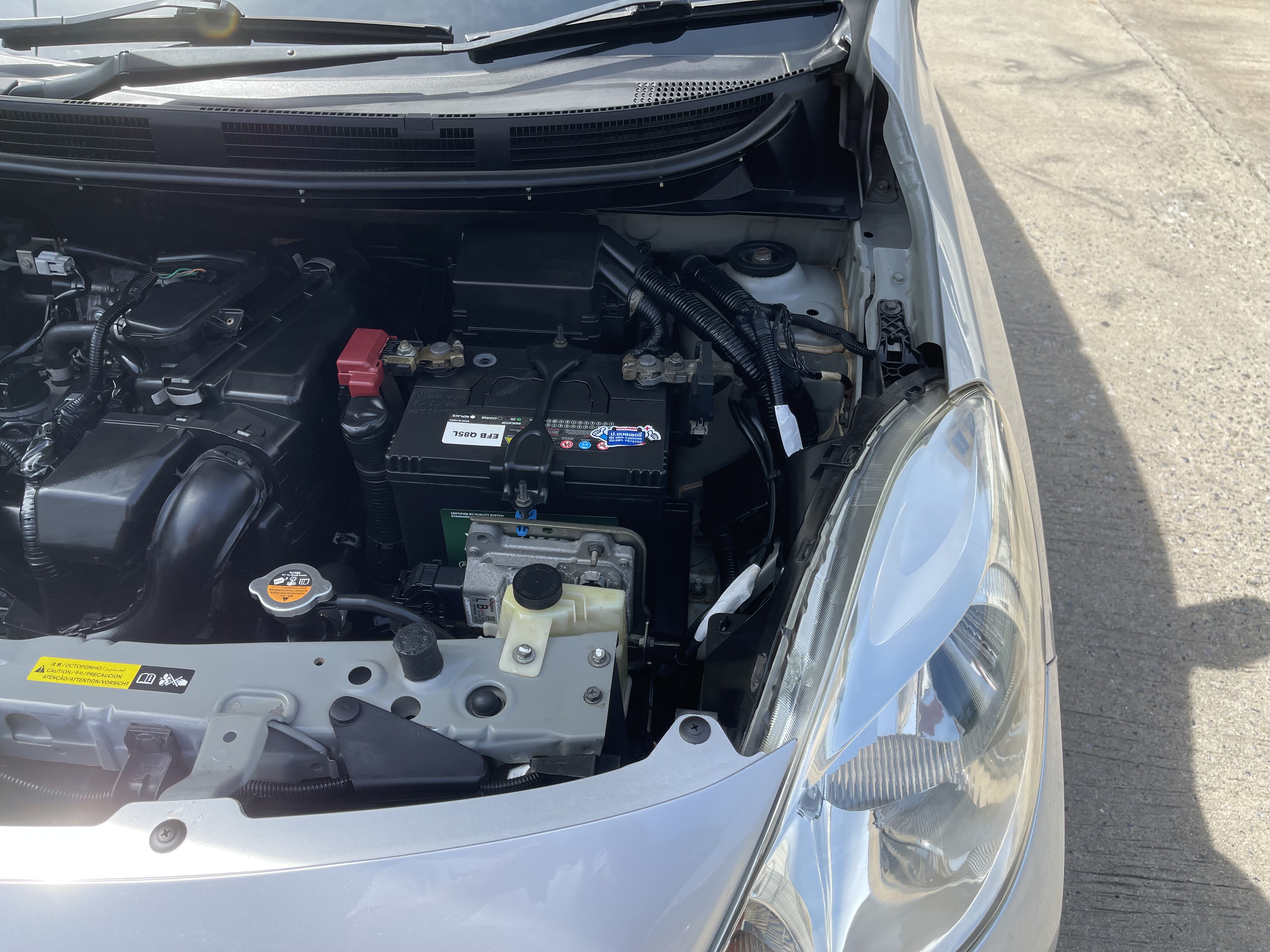 Nissan Almera 1.2 VL At 2012 เงิน