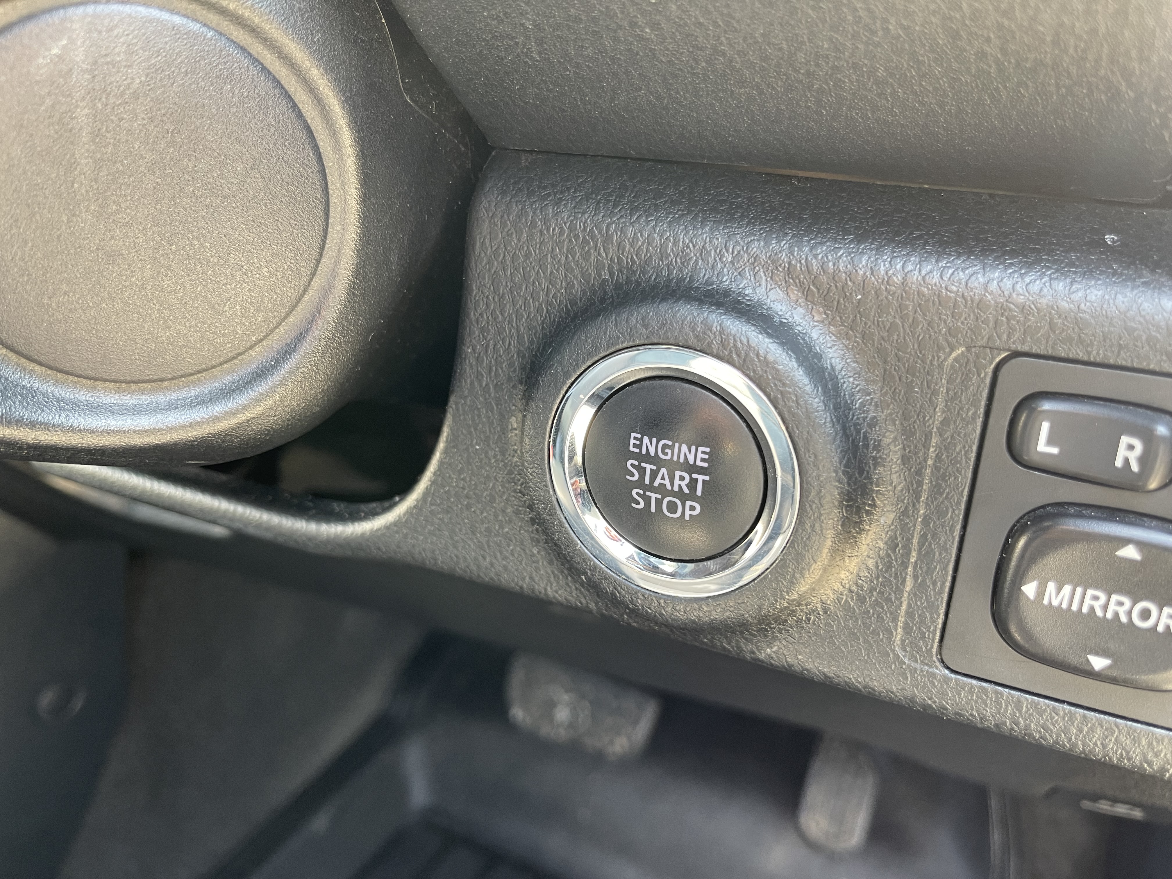 Toyota Yaris 1.2 G At 2015 ขาว