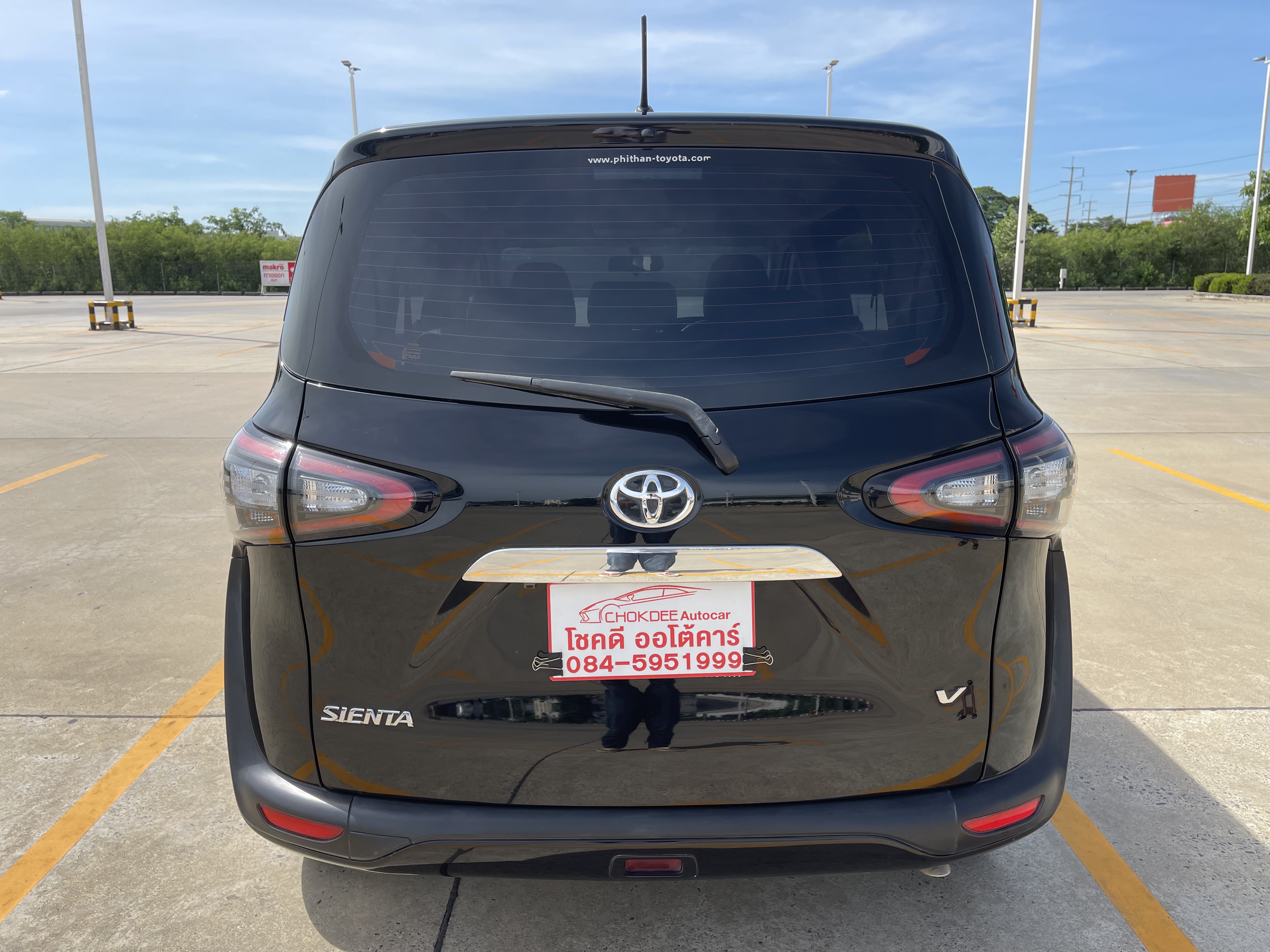 Toyota Sienta 1.5 V At 2018 ดำ