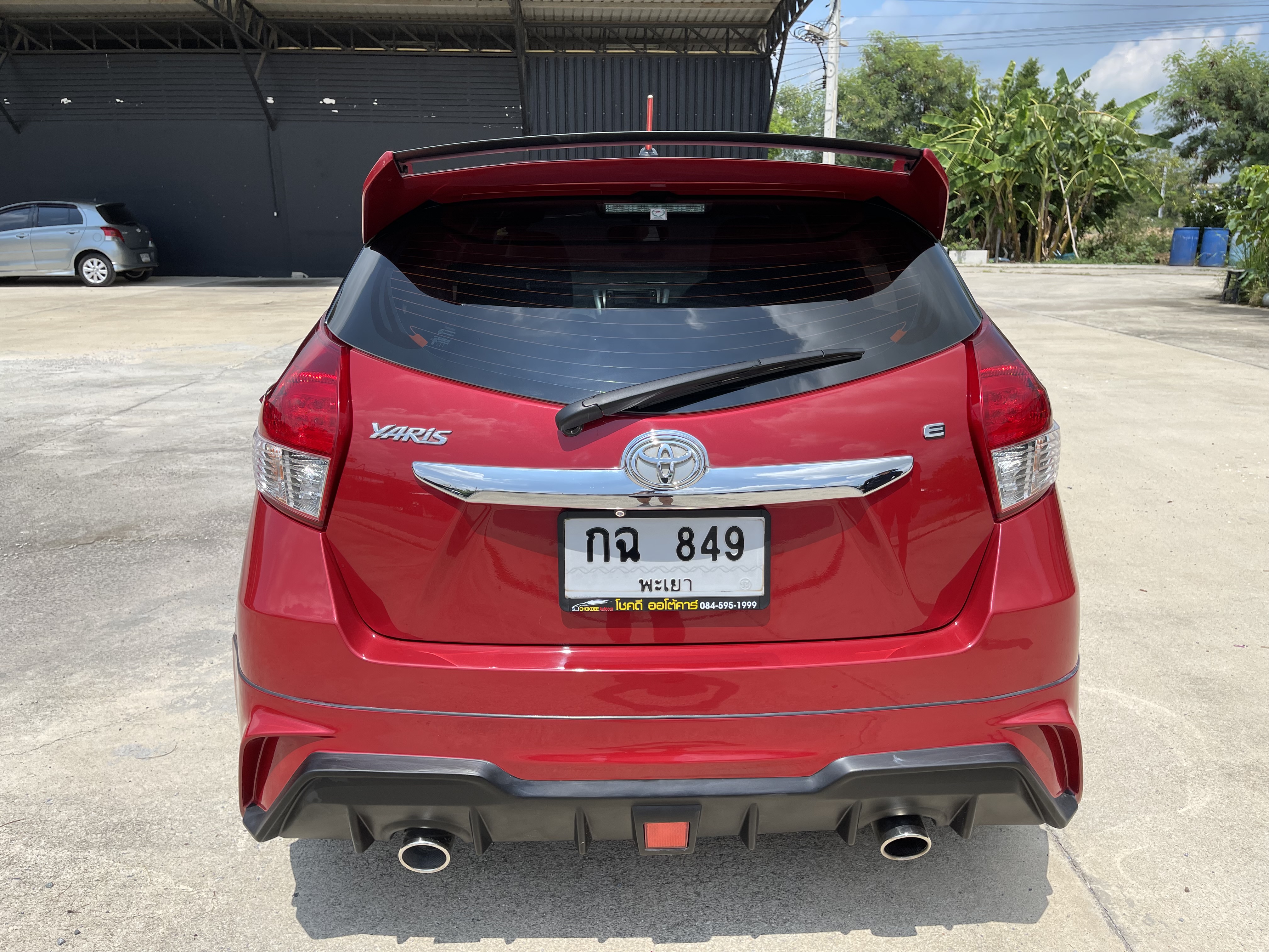 Toyota Yaris 1.2 E At 2016 แดง