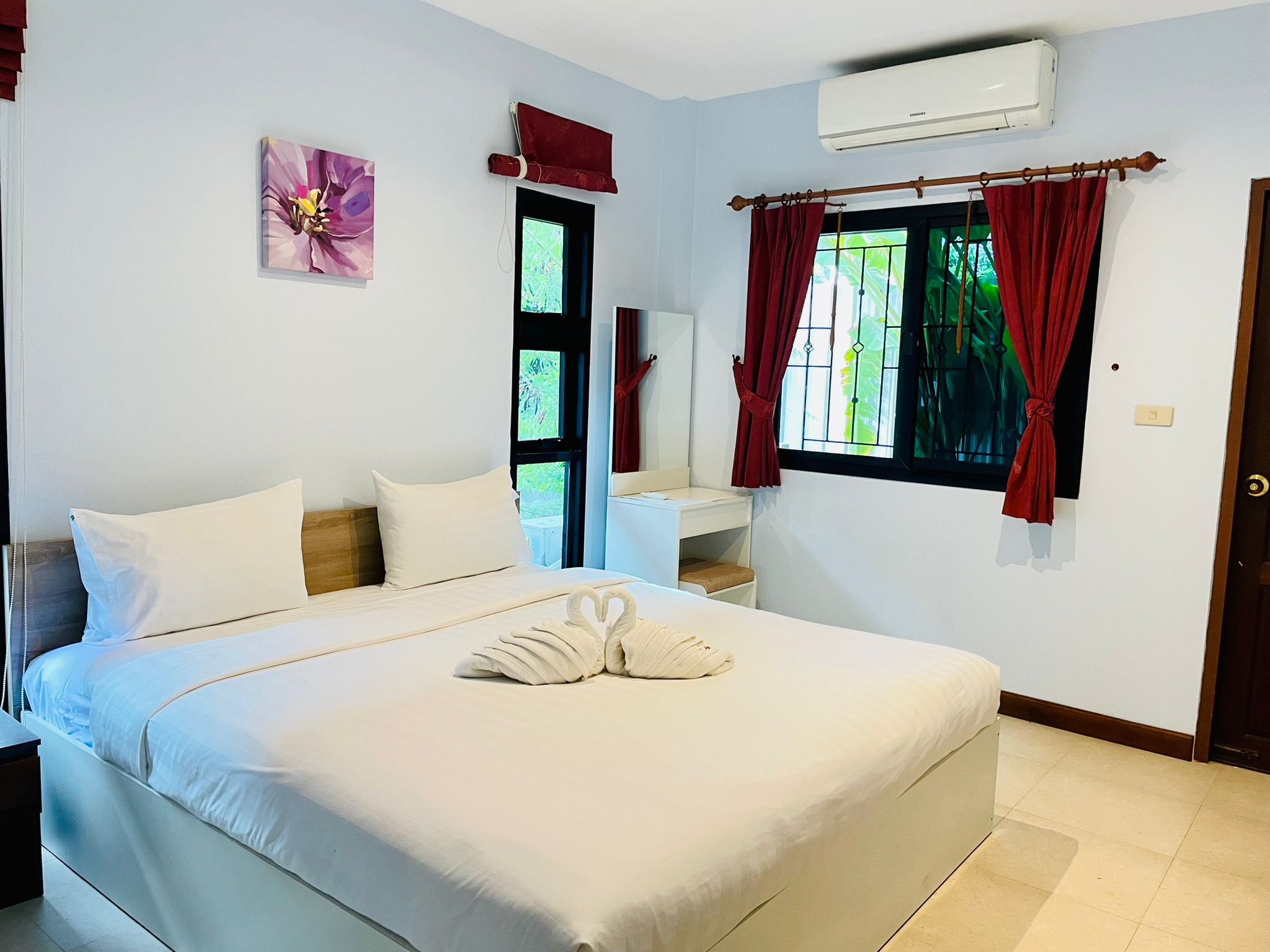 For Rent : Kata, 2-Storey Twin House, 3 bedrooms 3 bathrooms