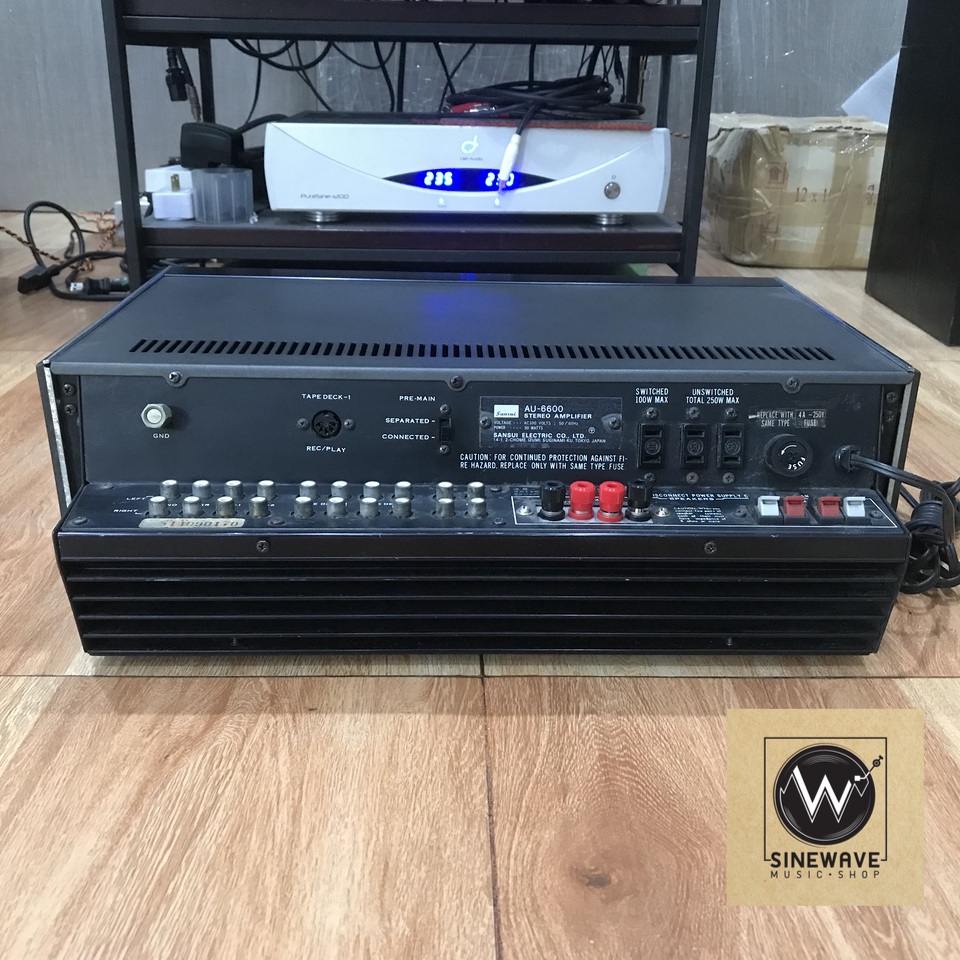 Integrated Amp ยี่ห้อ Sansui รุ่น AU-6600 (Made in Japan)