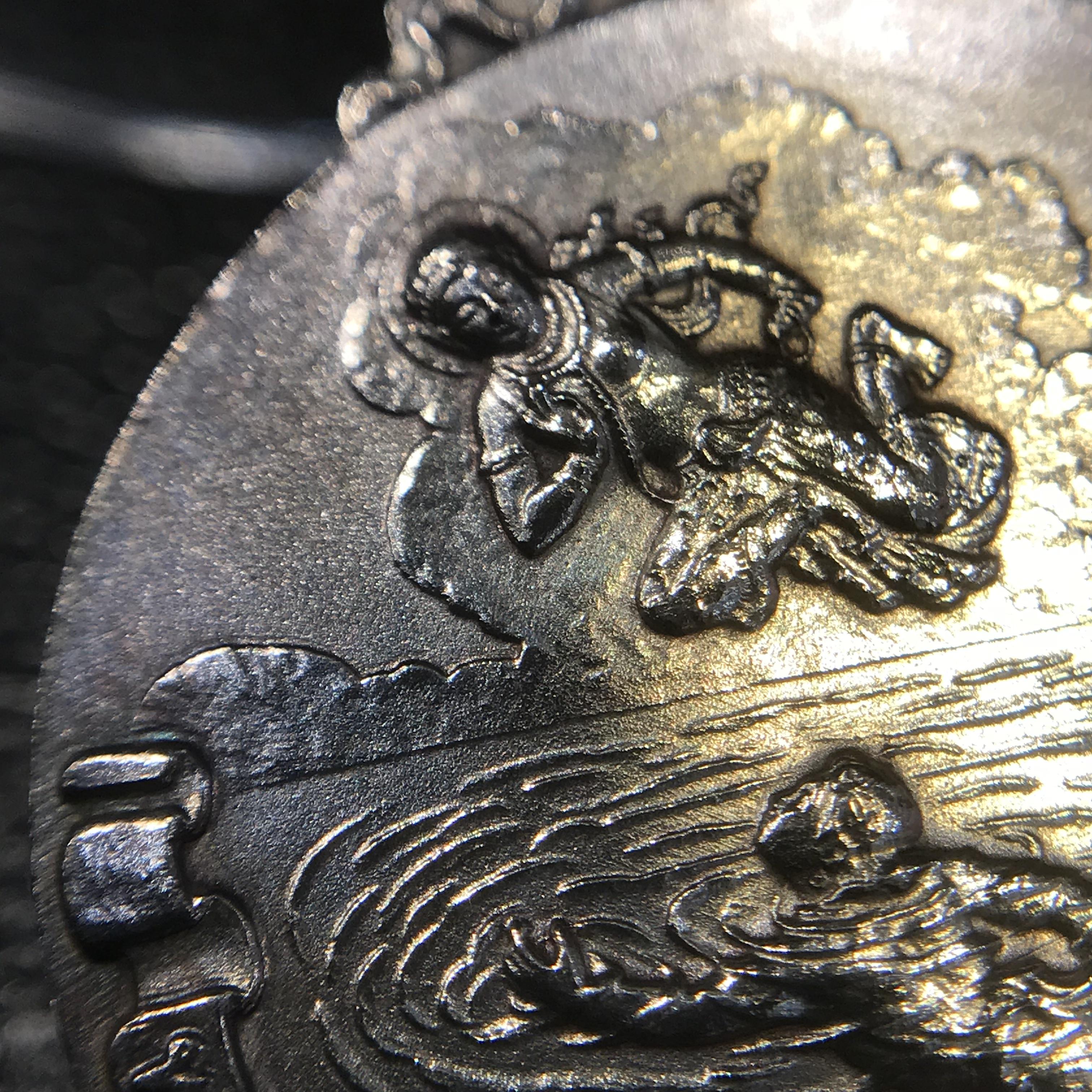 เหรียญพระมหาชนก พิมพ์เล็ก เนื้อเงิน ปี2542 พร้อมหนังสือครบชุด