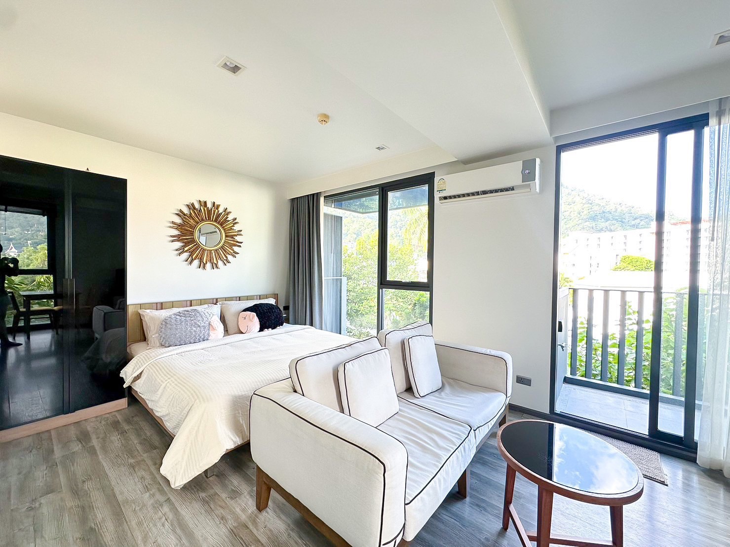 For Rent : Patong, The Deck Condominium, 1 Bedroom 1 Bathroom, 5th flr.