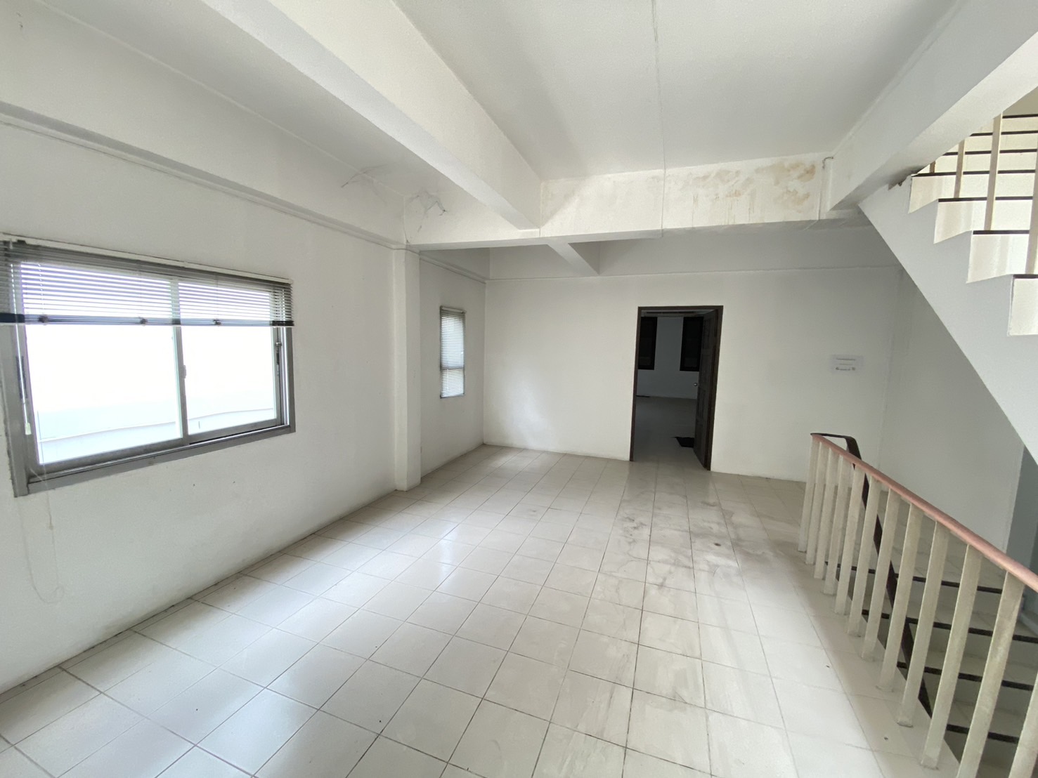 For Rent : Samkong, 4-Storey Commercial Building, 6 Bedrooms 3 Bathrooms