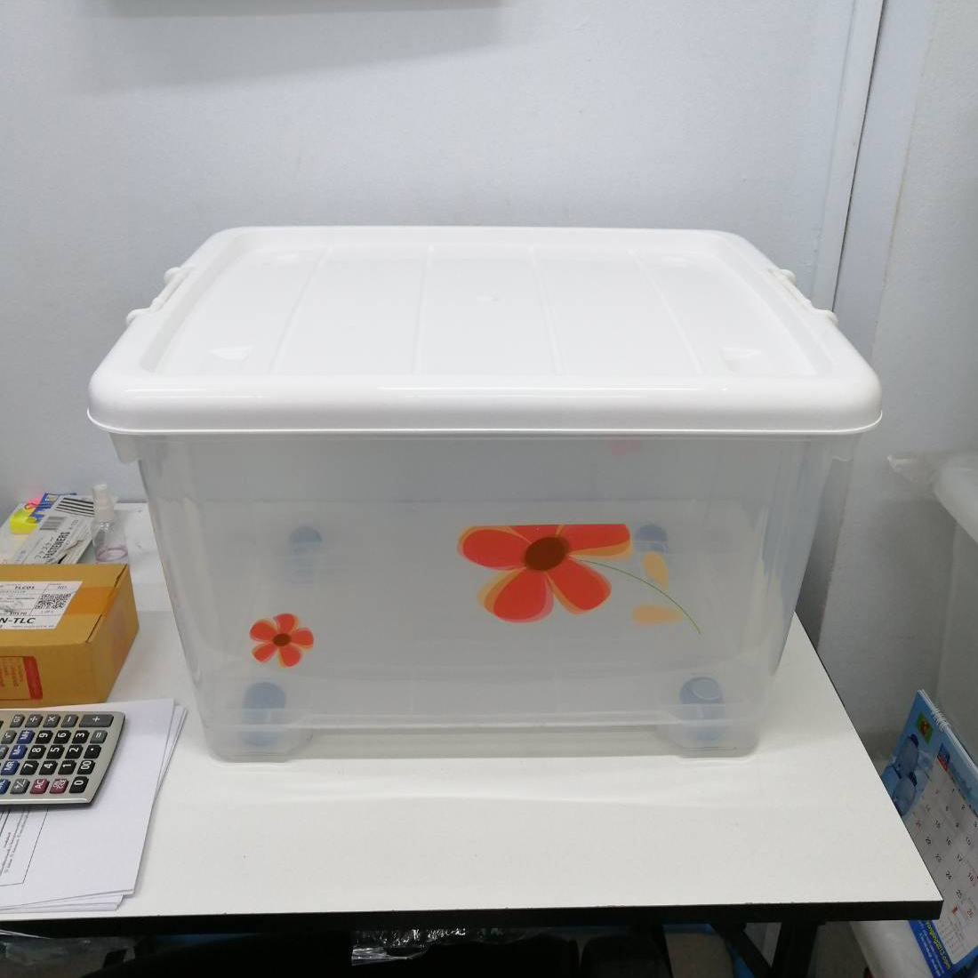 กล่องมีล้อ S-022 ขาวใส พิมพ์ลาย