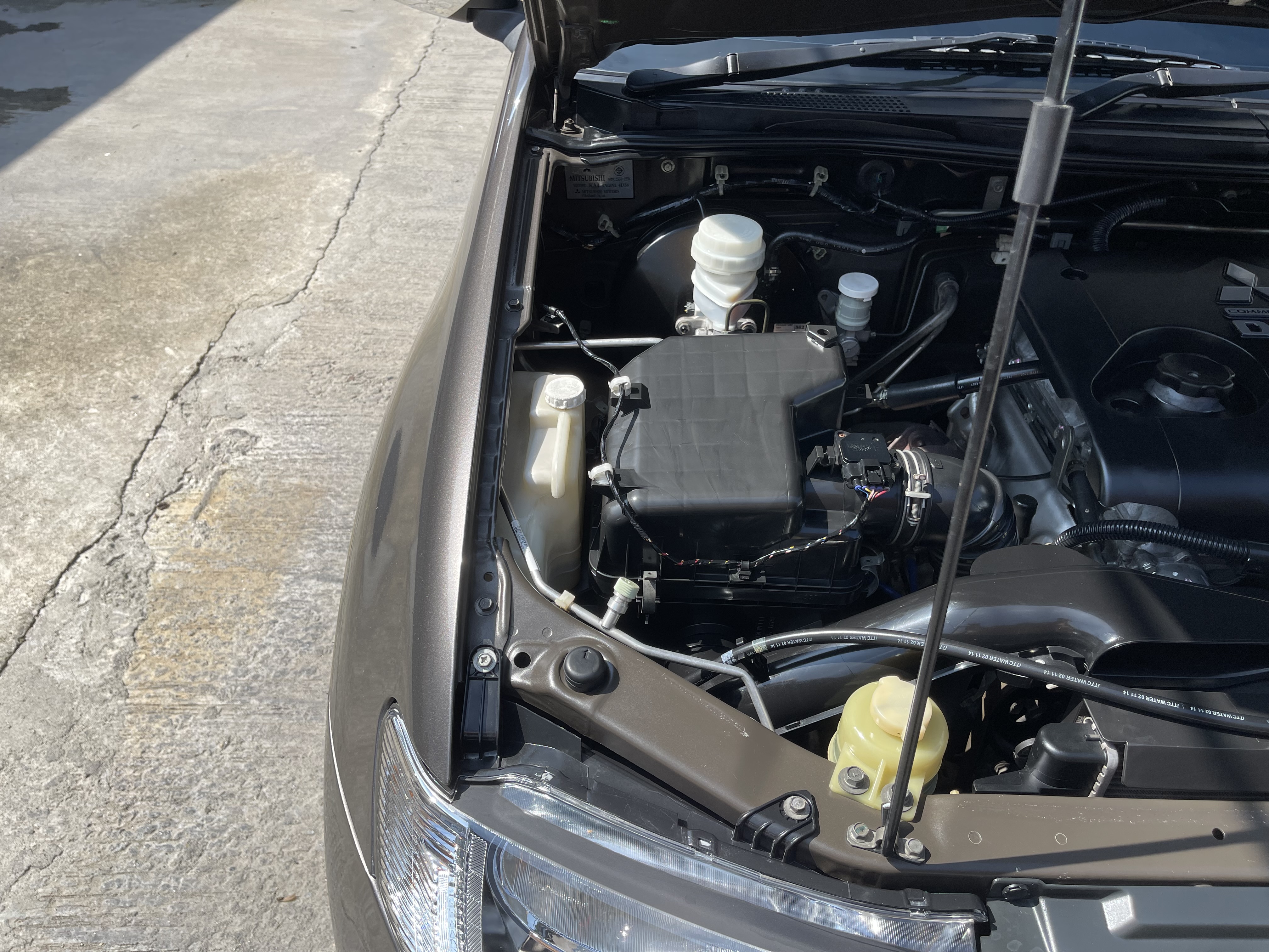 Mitsubishi Triton Cab 2.5 GLX 2014 เงิน