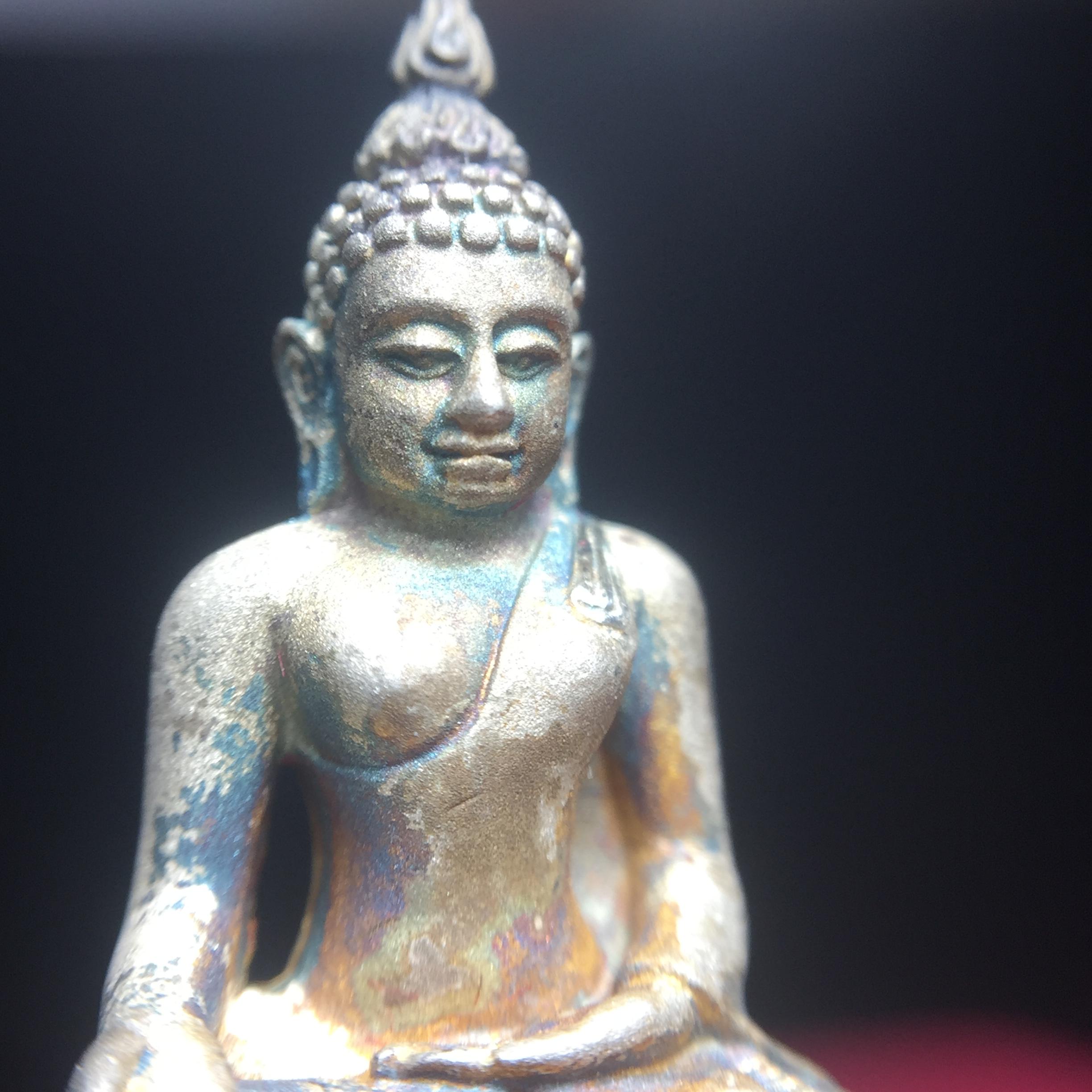 พระกริ่งไพรีพินาศ ตรากาญจนาภิเษก วัดบวรนิเวศวิหาร ที่ระลึกในหลวงรัชกาลที่9 ครองสิริราชสมบัติครบ 50 ปี เนื้อเงิน(สภาพผิวเดิม ขึ้นสีรุ้งธรรมชาติ สวยแบบนิยม)พร้อมกล่องบรรจุเดิม หมายเลข 5493