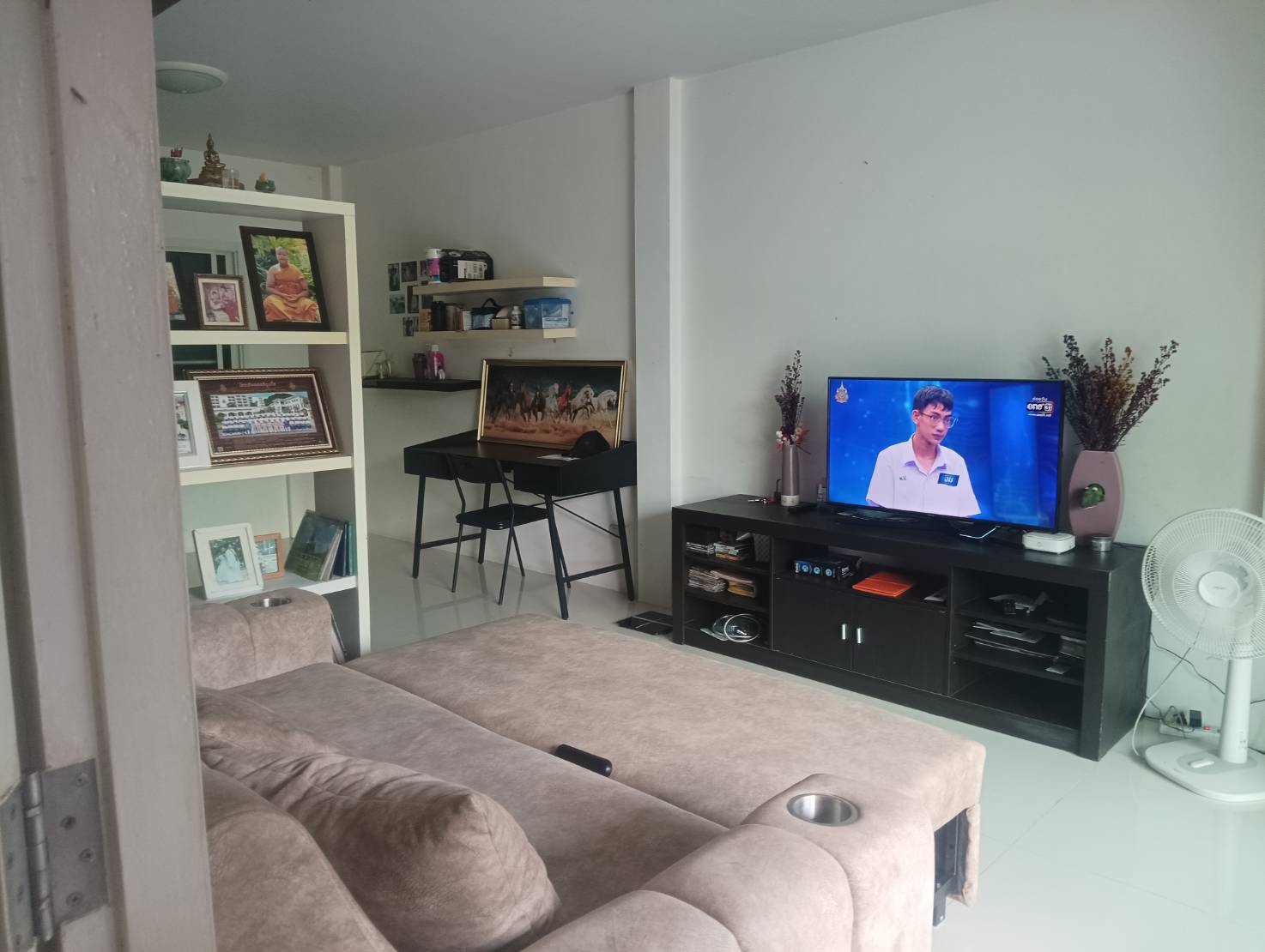 For Rent : Kohkaew, 2-Story Townhome, 3 Bedrooms 3 Bathrooms